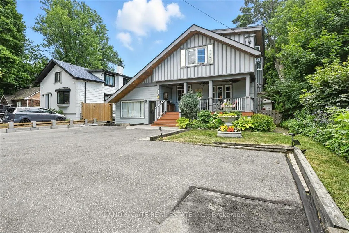 519 Kingston Road W