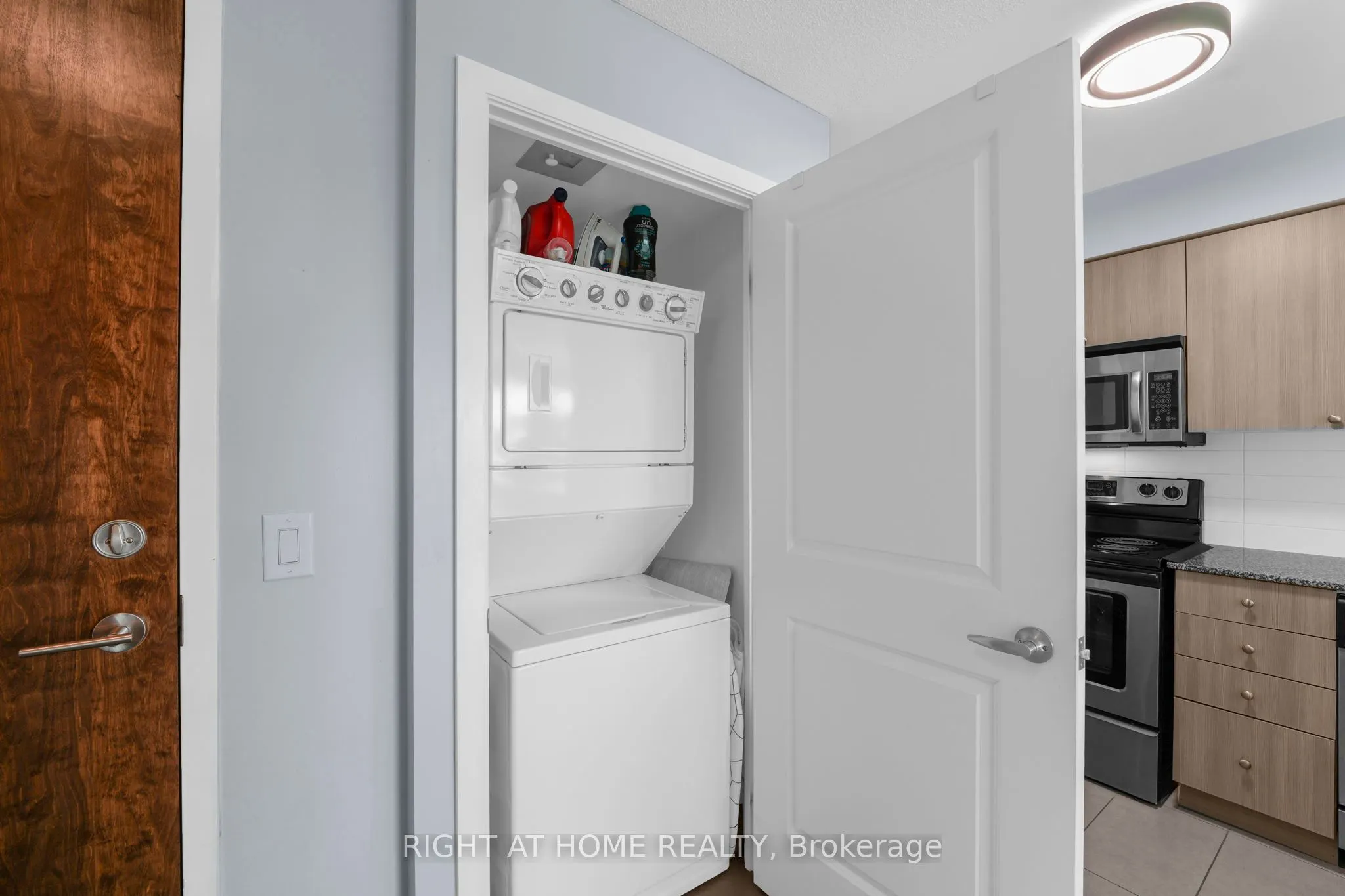 1235 Bayly Street, #603