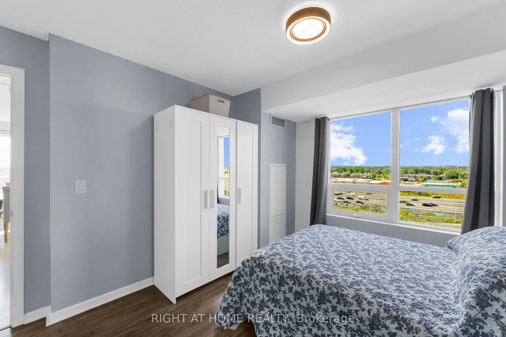 1235 Bayly Street, #603