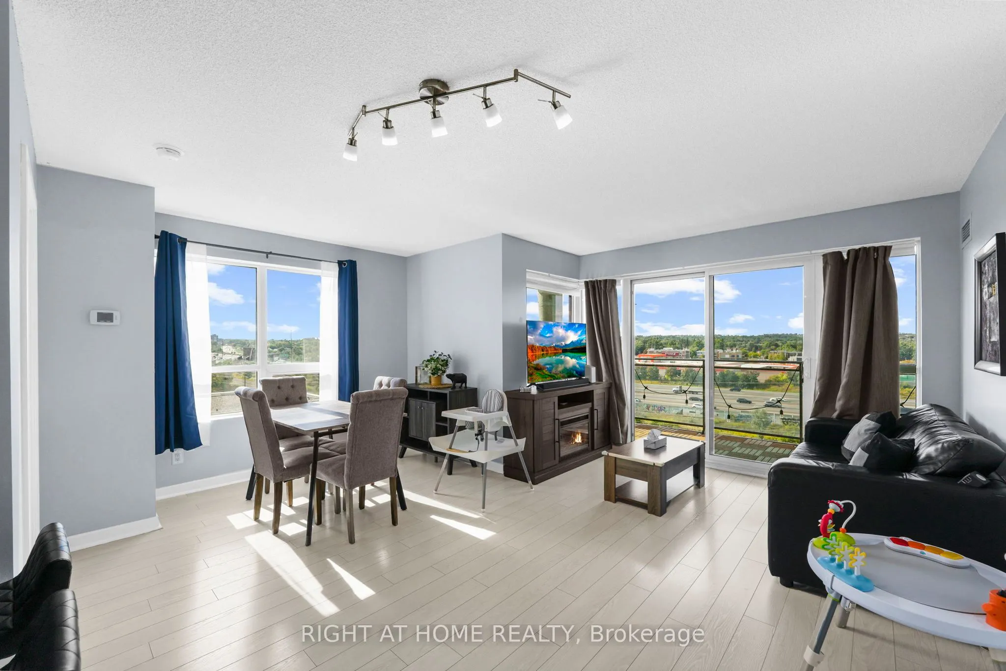 1235 Bayly Street, #603