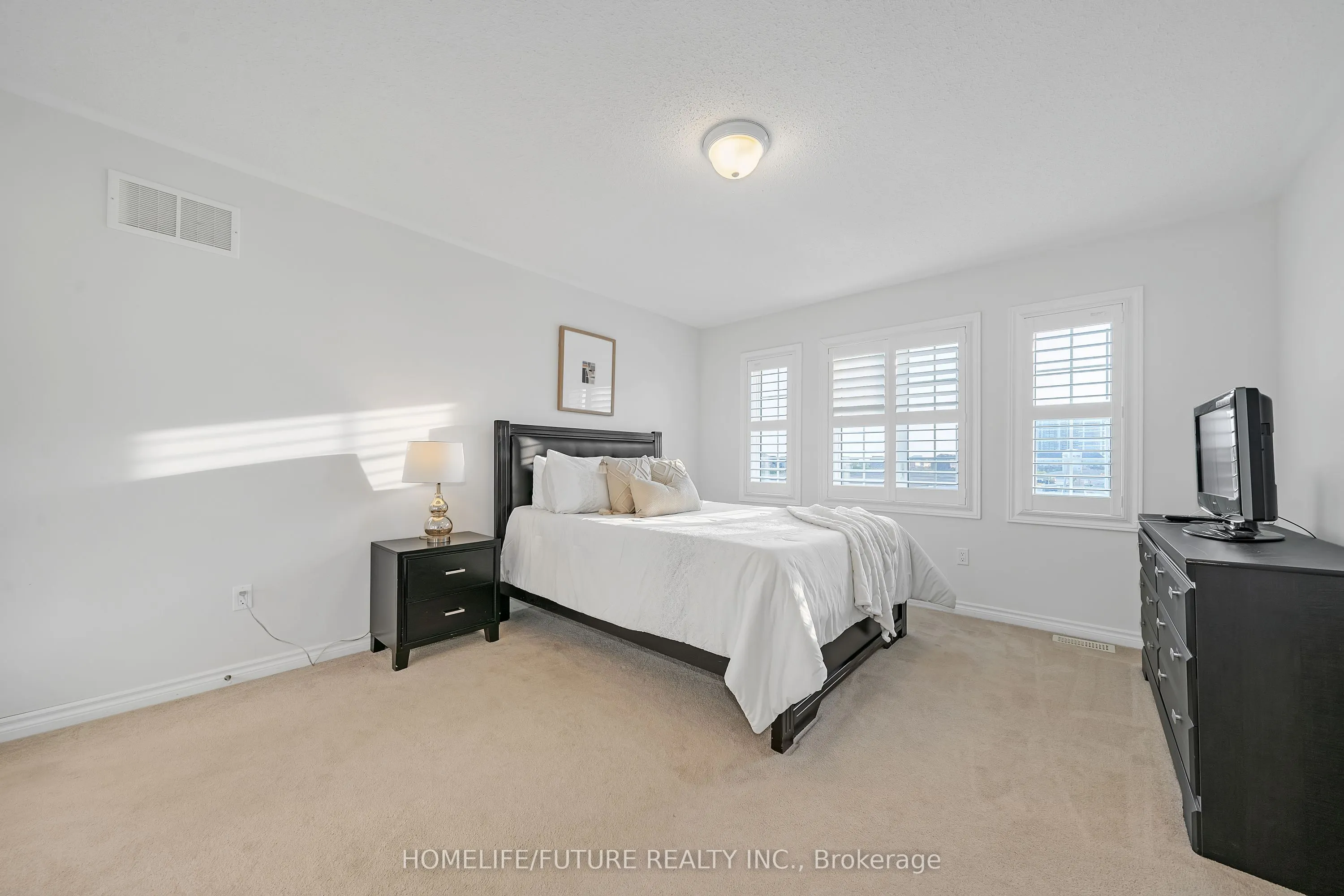 2557 Bridle Road