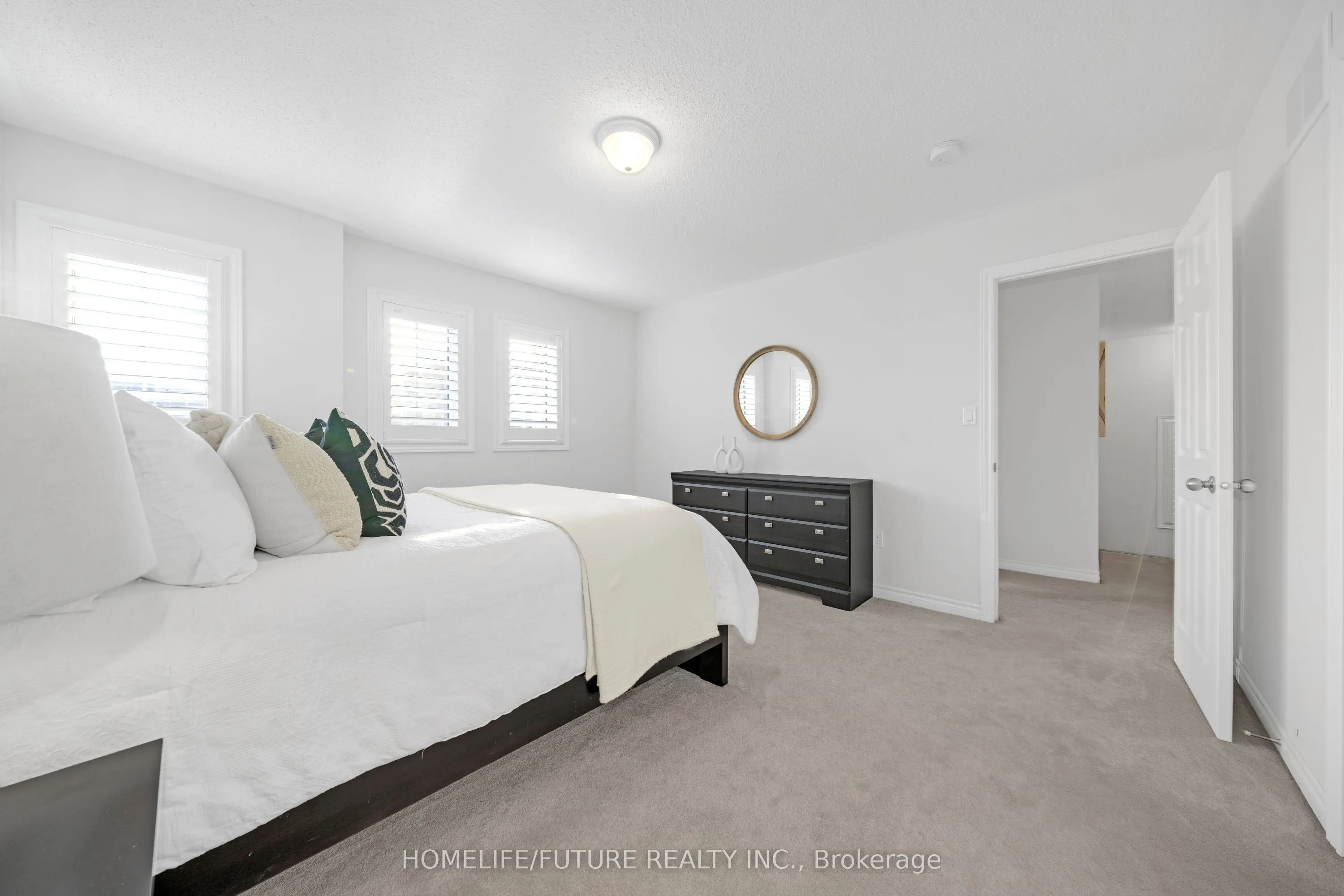 2557 Bridle Road