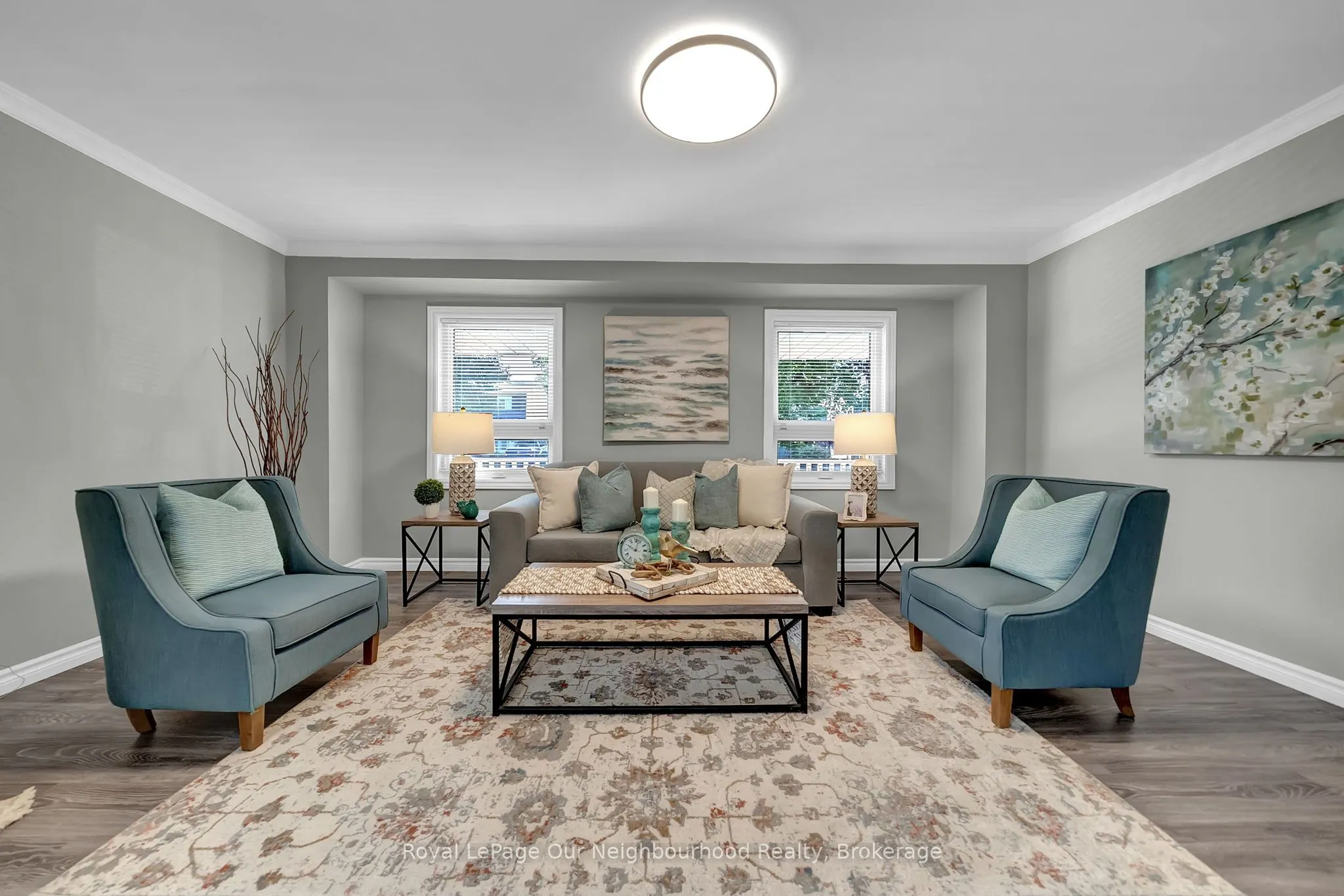 1307 Fenelon Crescent