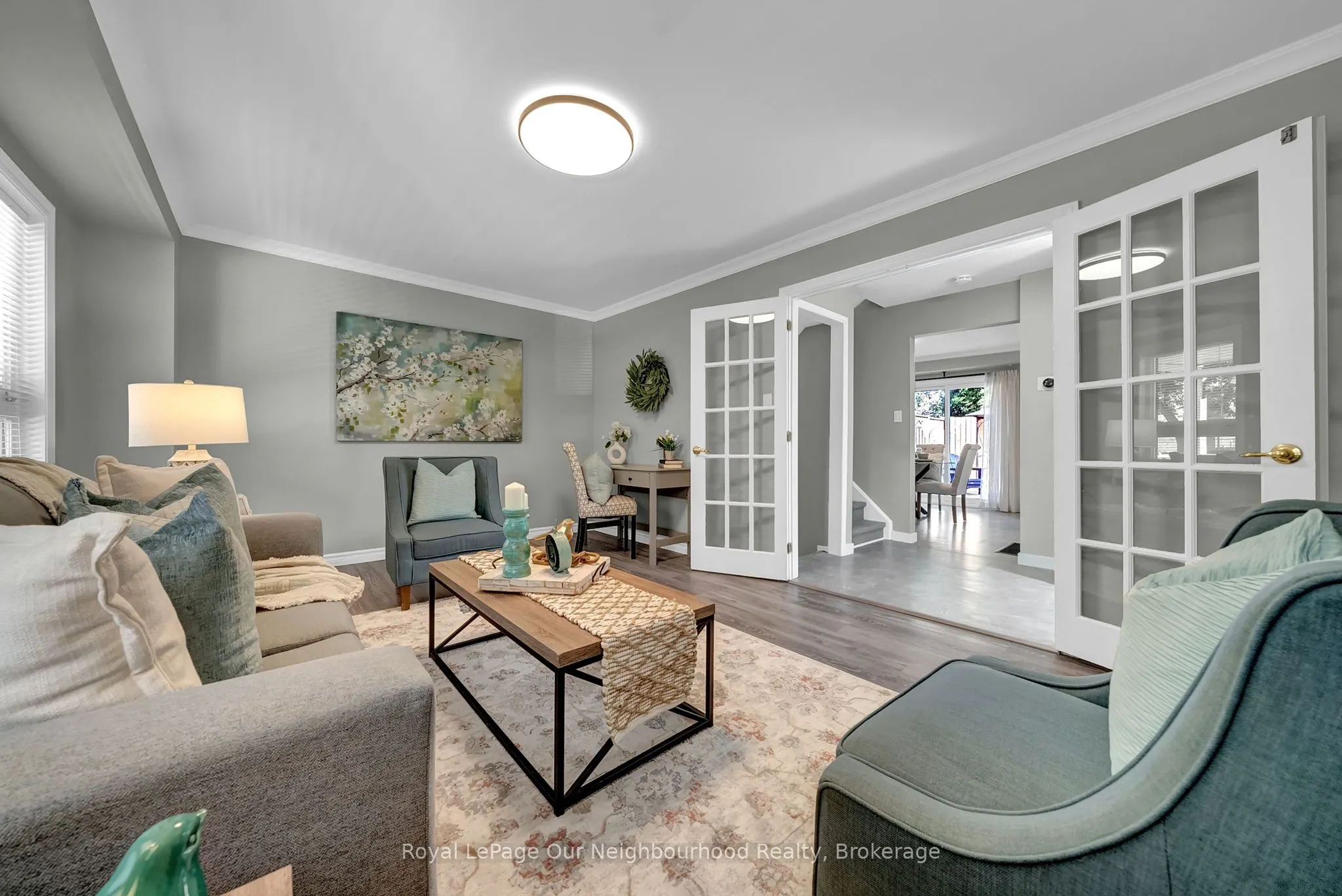 1307 Fenelon Crescent