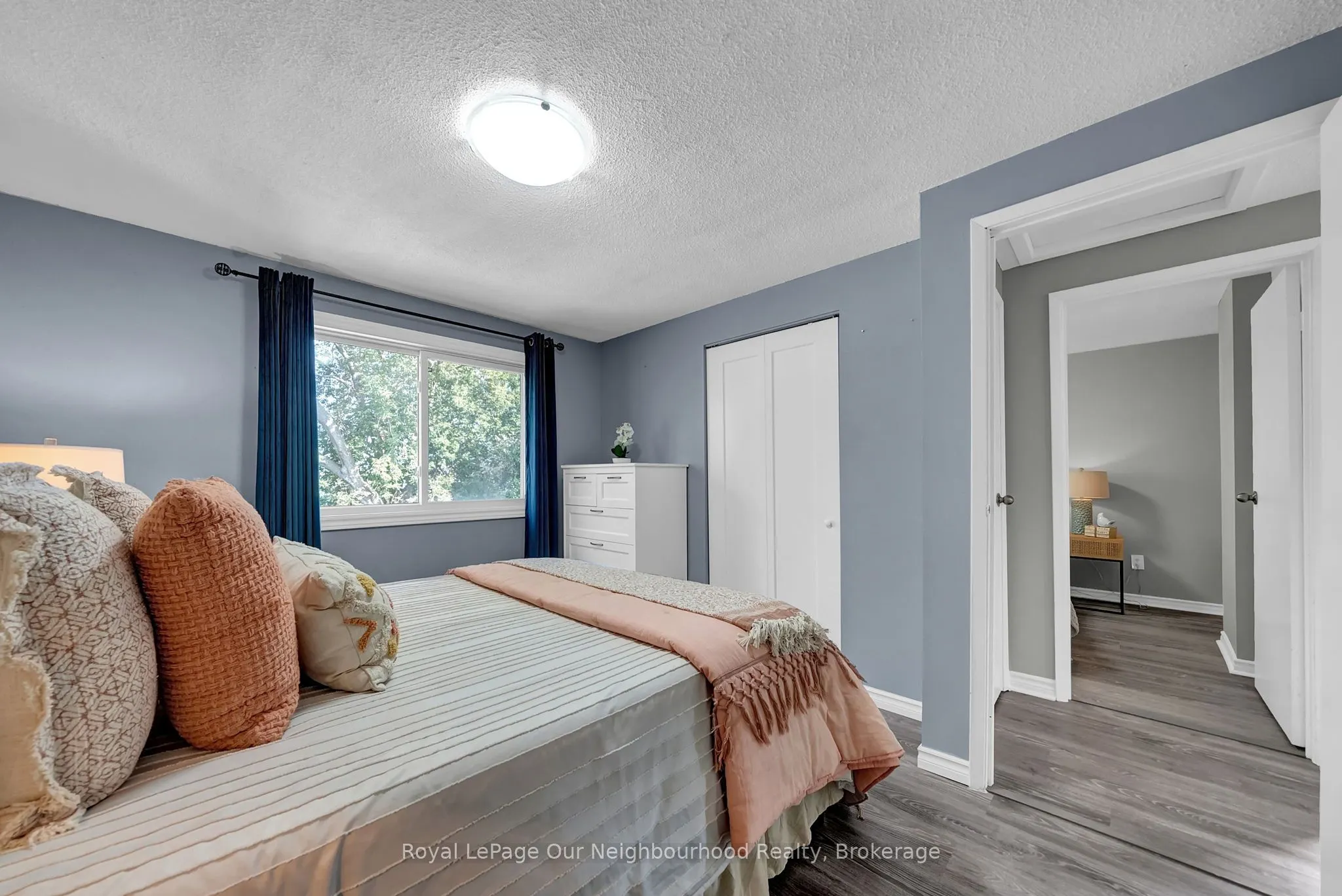 1307 Fenelon Crescent