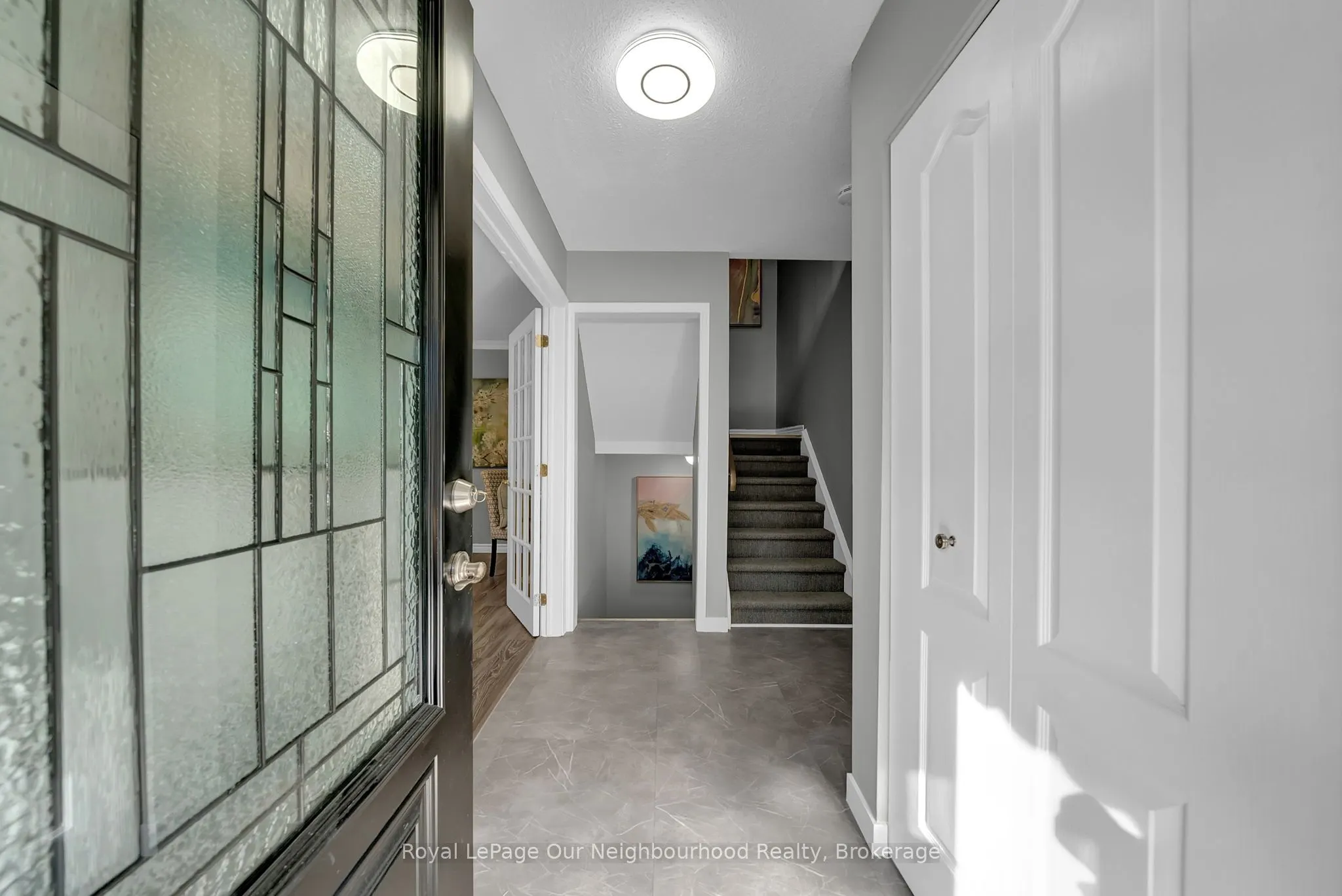 1307 Fenelon Crescent