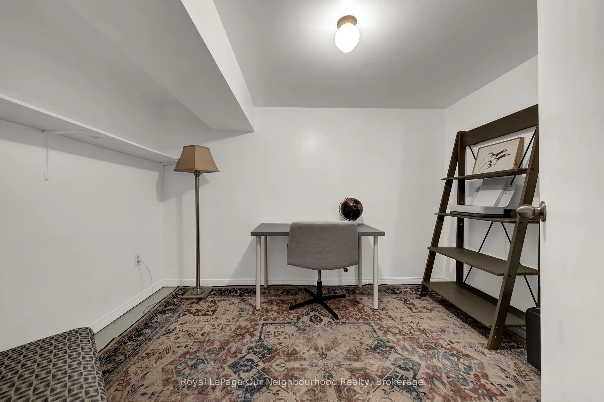 1307 Fenelon Crescent