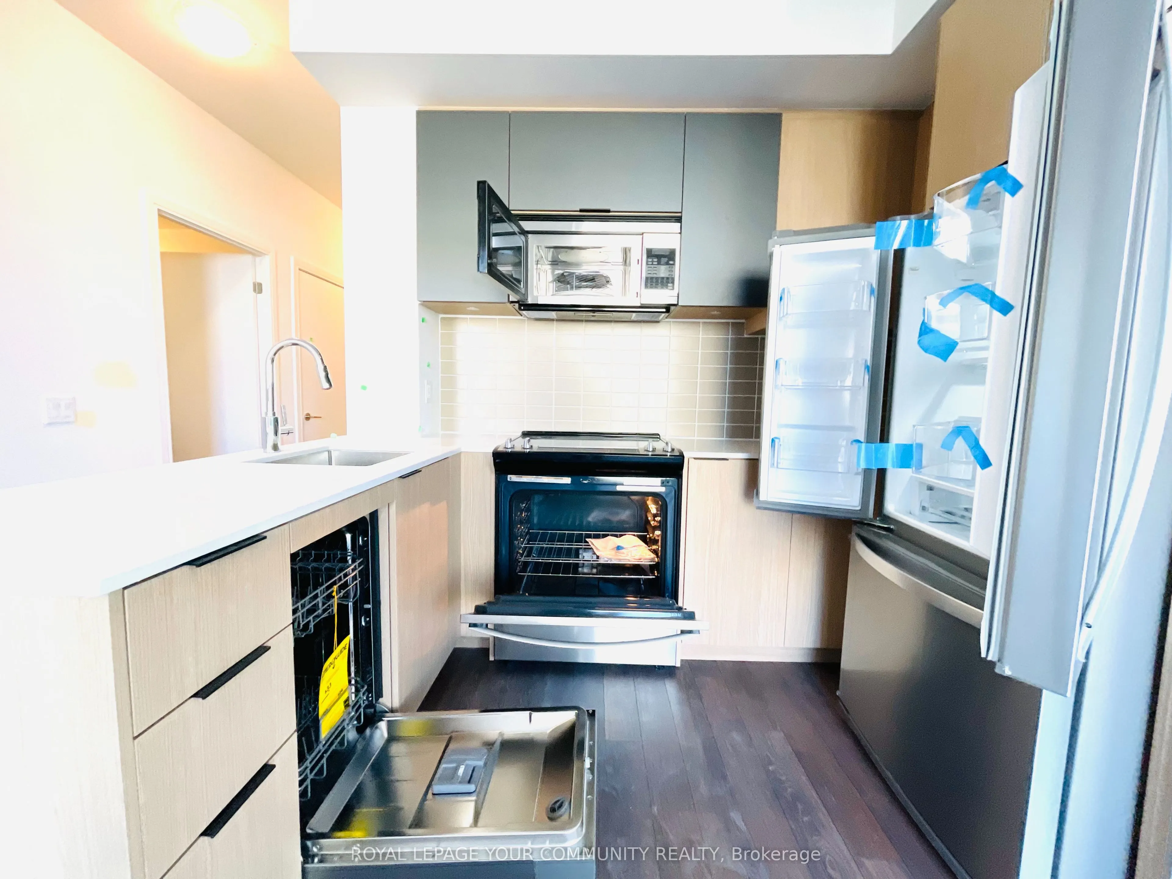 1350 Ellesmere Road, #1204