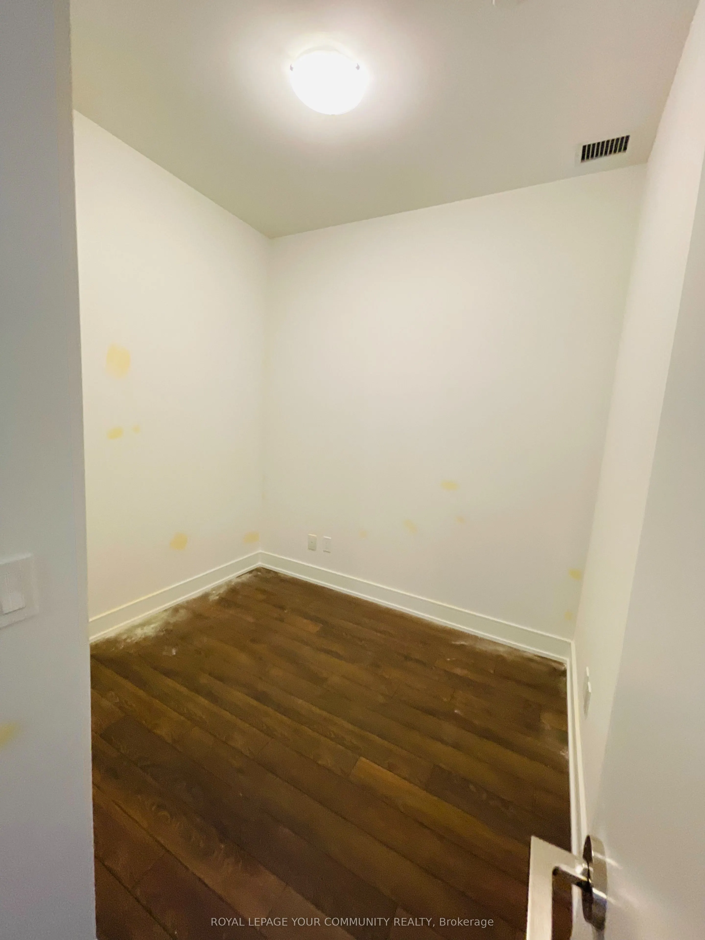 1350 Ellesmere Road, #1204
