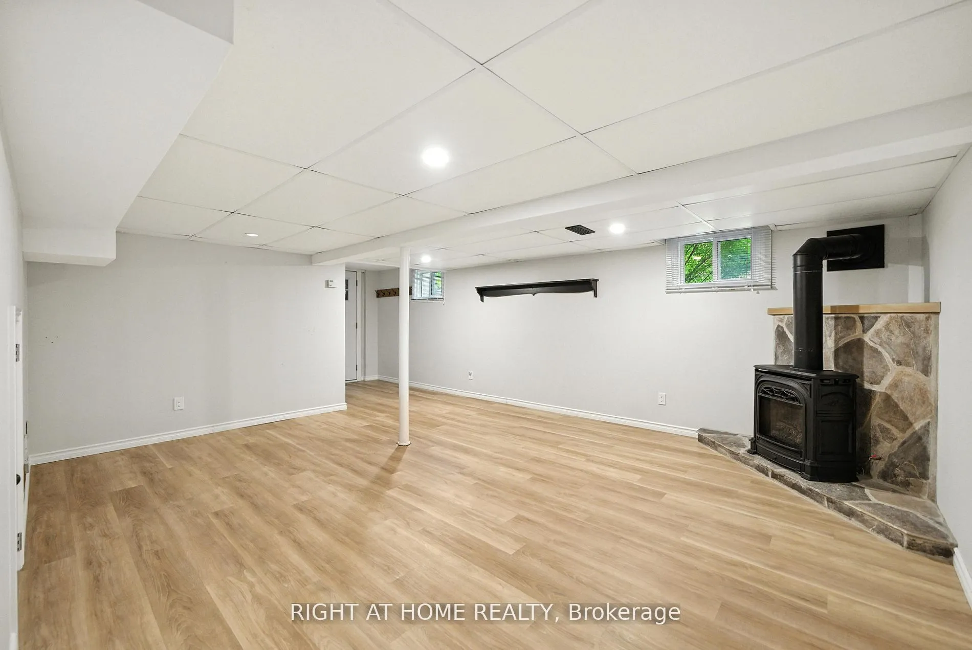 675 Myrtle Road W