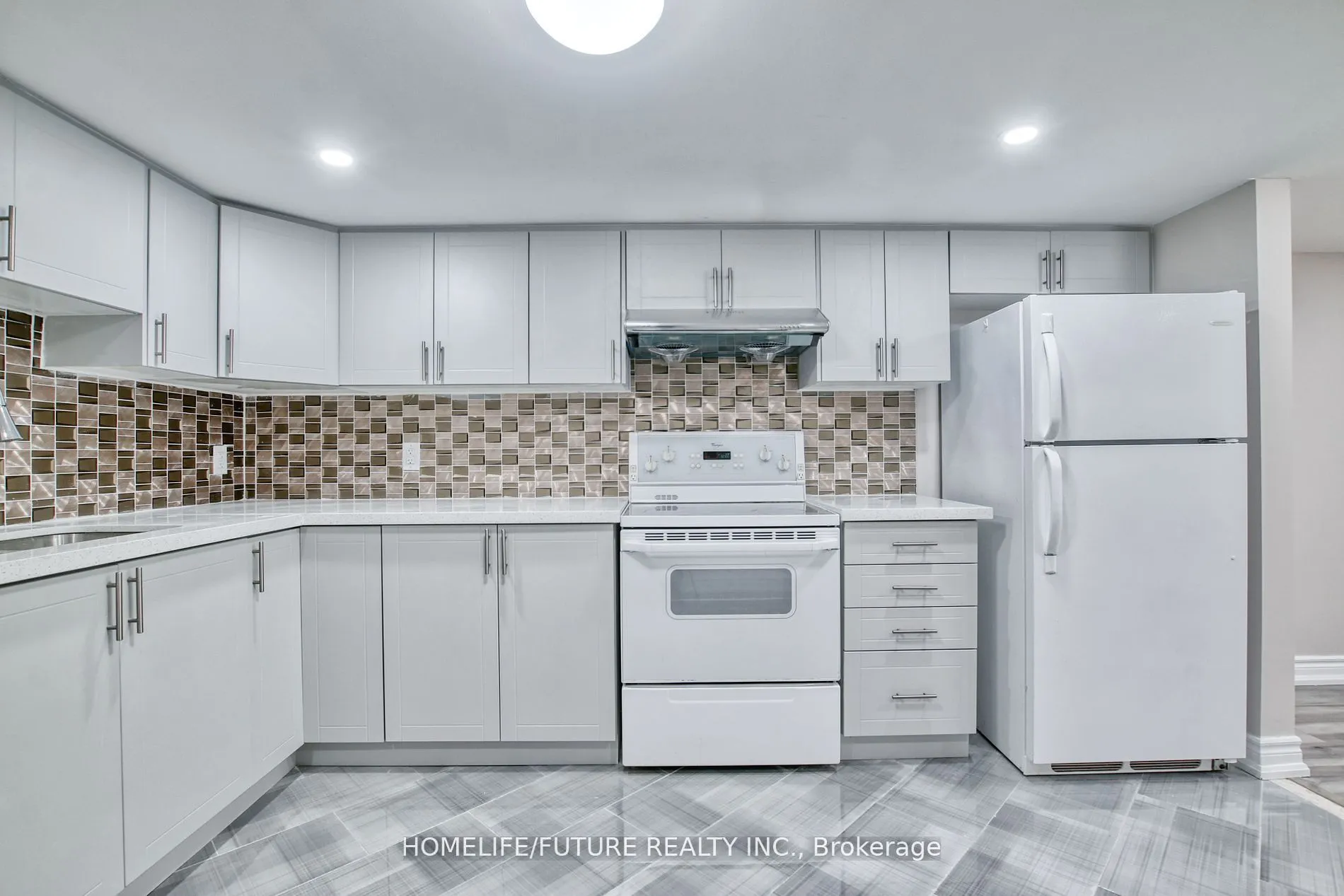 221 Hupfield Trail, #MAIN