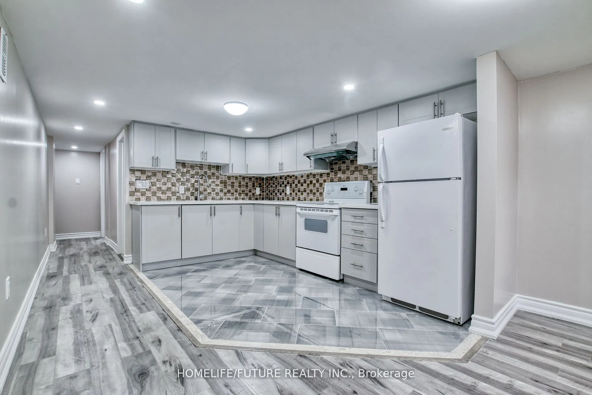 221 Hupfield Trail, #MAIN