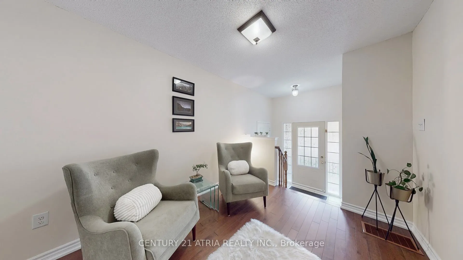 11 Clowes Street