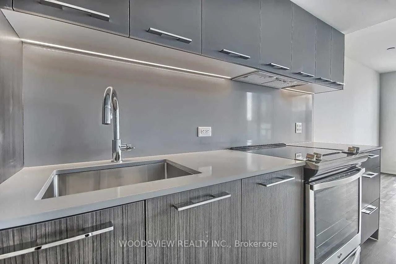 30 Baseball Place, #421