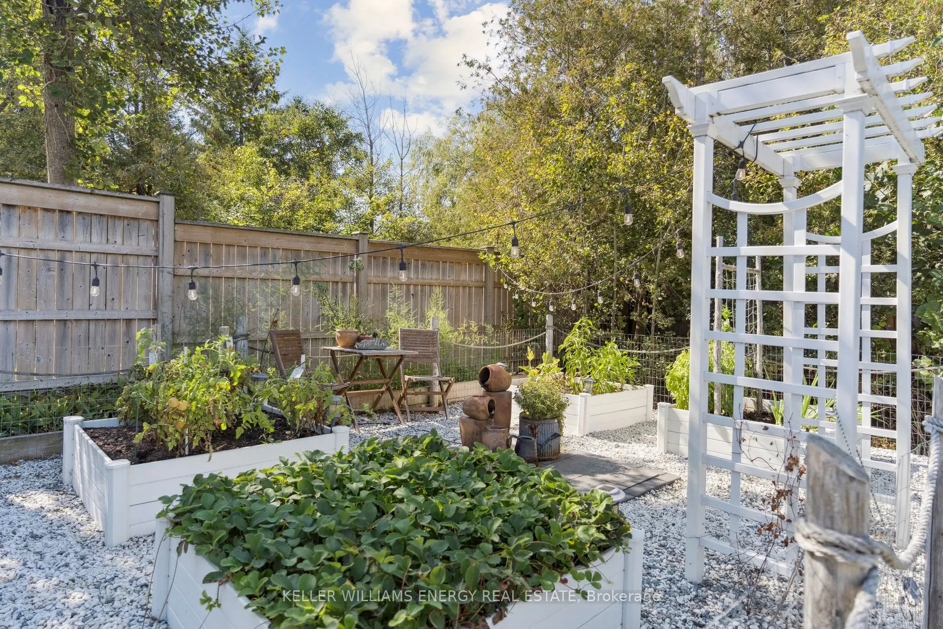 141 Cedar Crest Beach Road