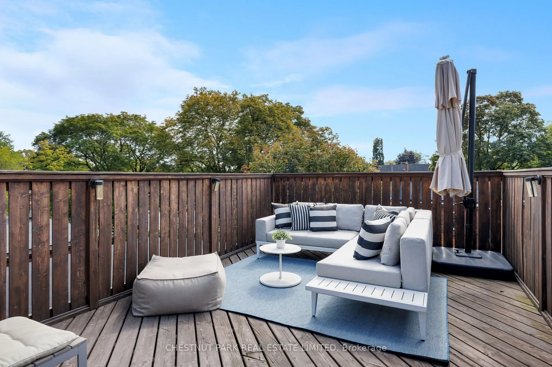 33 Tennis Crescent