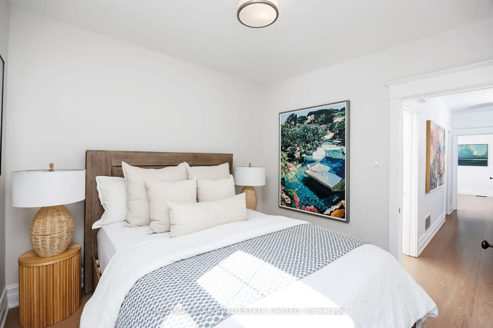 33 Tennis Crescent