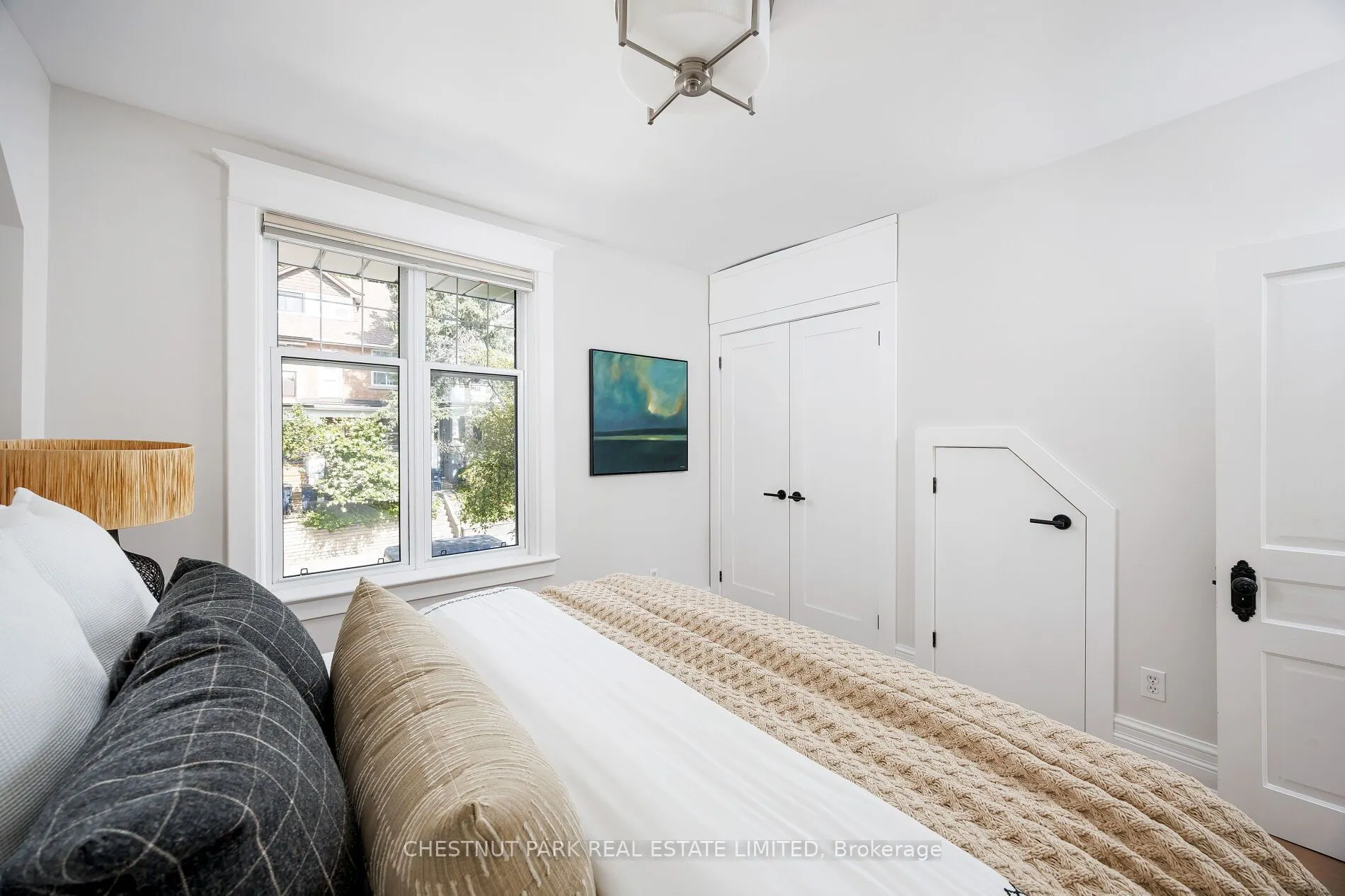 33 Tennis Crescent