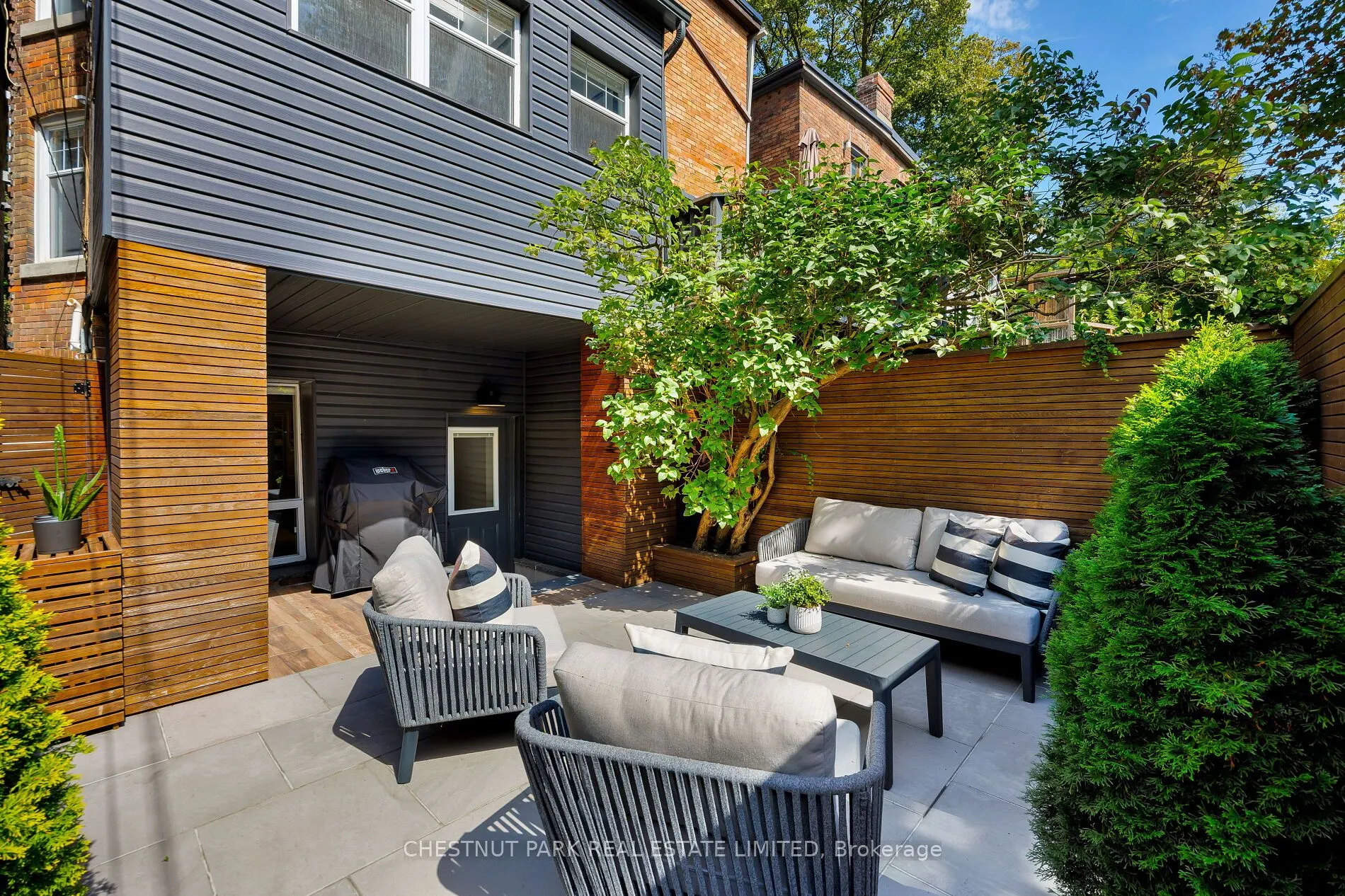 33 Tennis Crescent