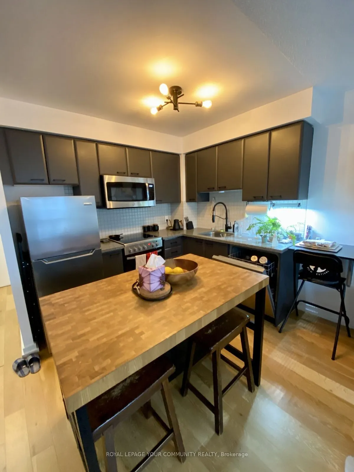 36 Lee Centre Drive, #1205