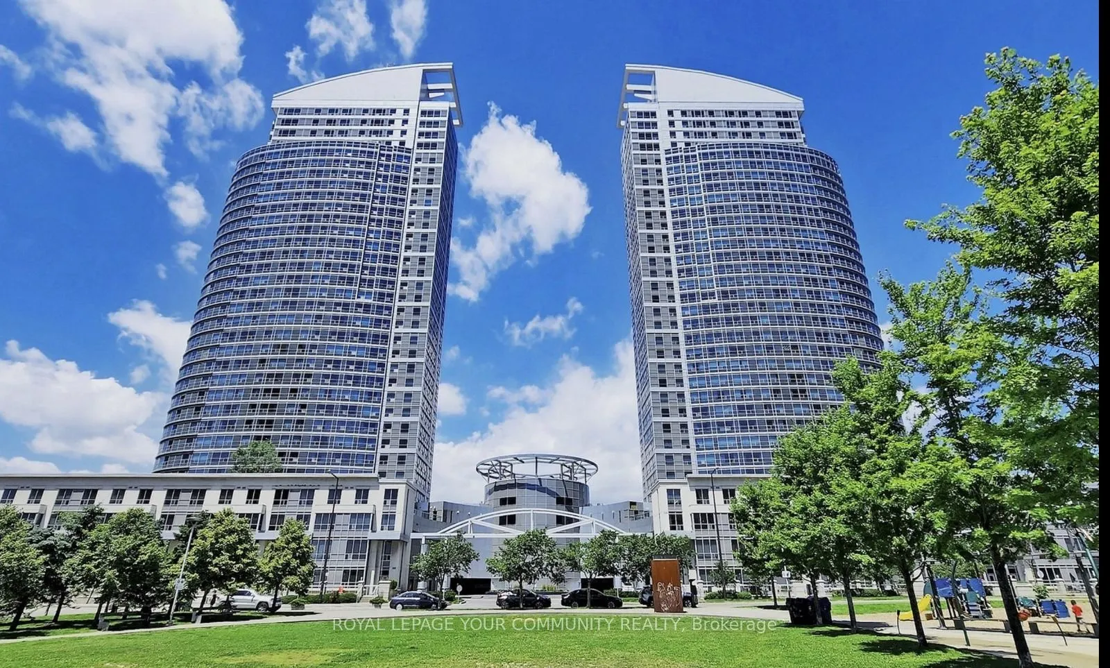 36 Lee Centre Drive, #1205