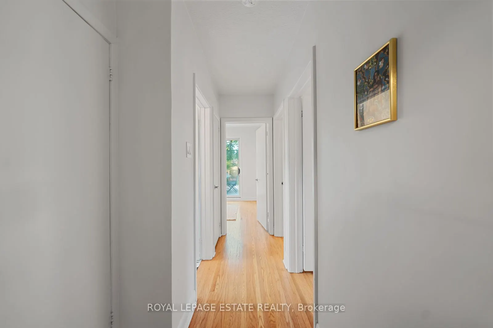 16 Ridgemoor Avenue