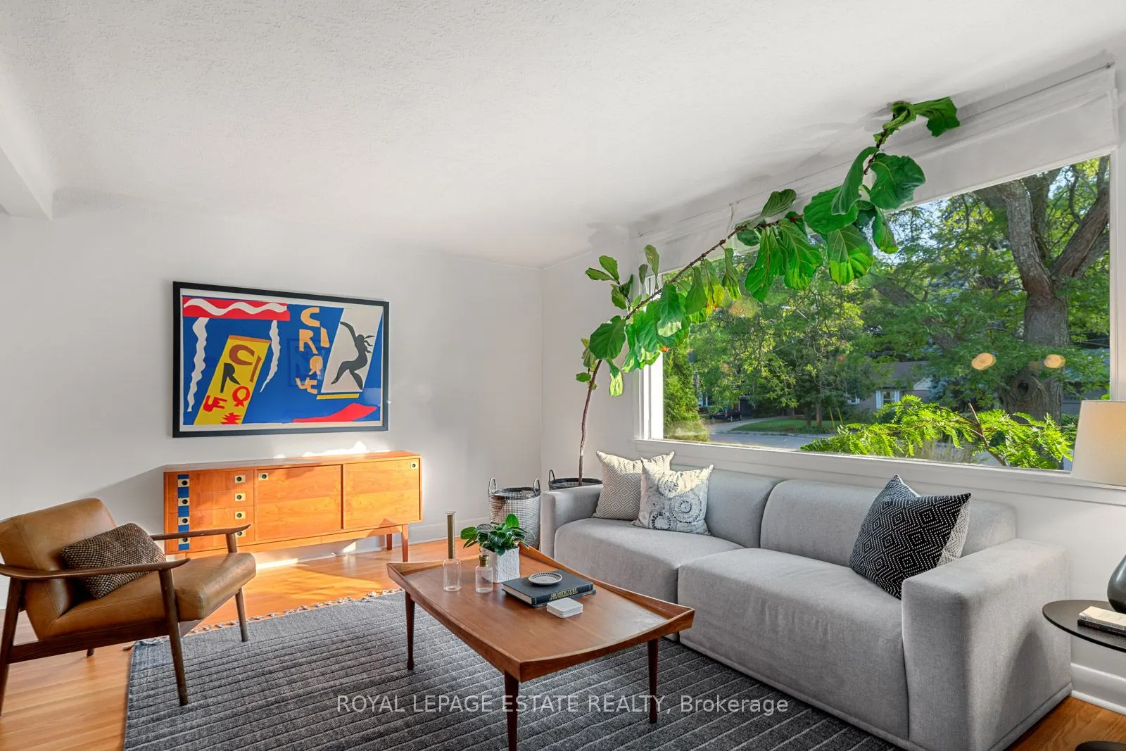 16 Ridgemoor Avenue