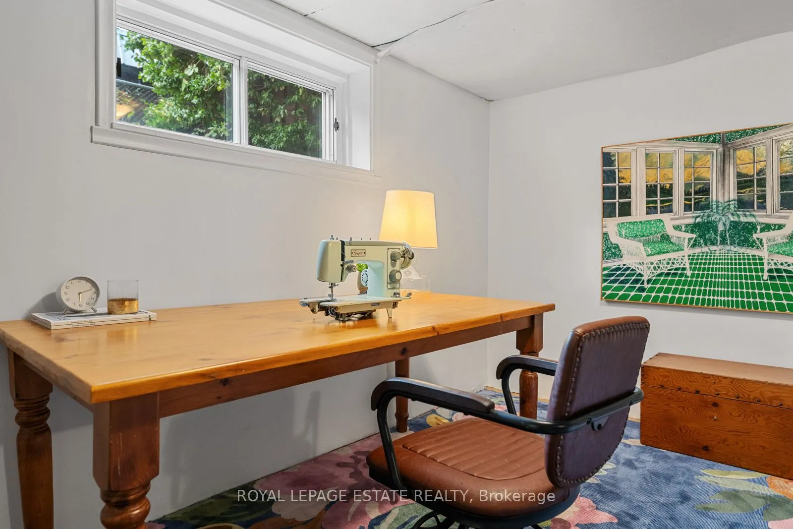 16 Ridgemoor Avenue