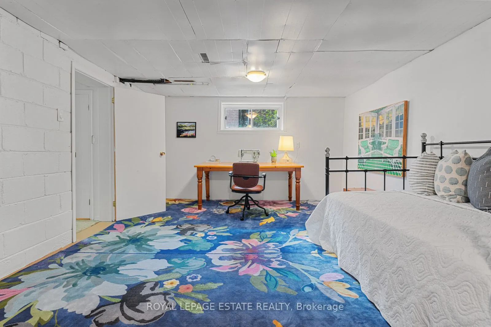16 Ridgemoor Avenue
