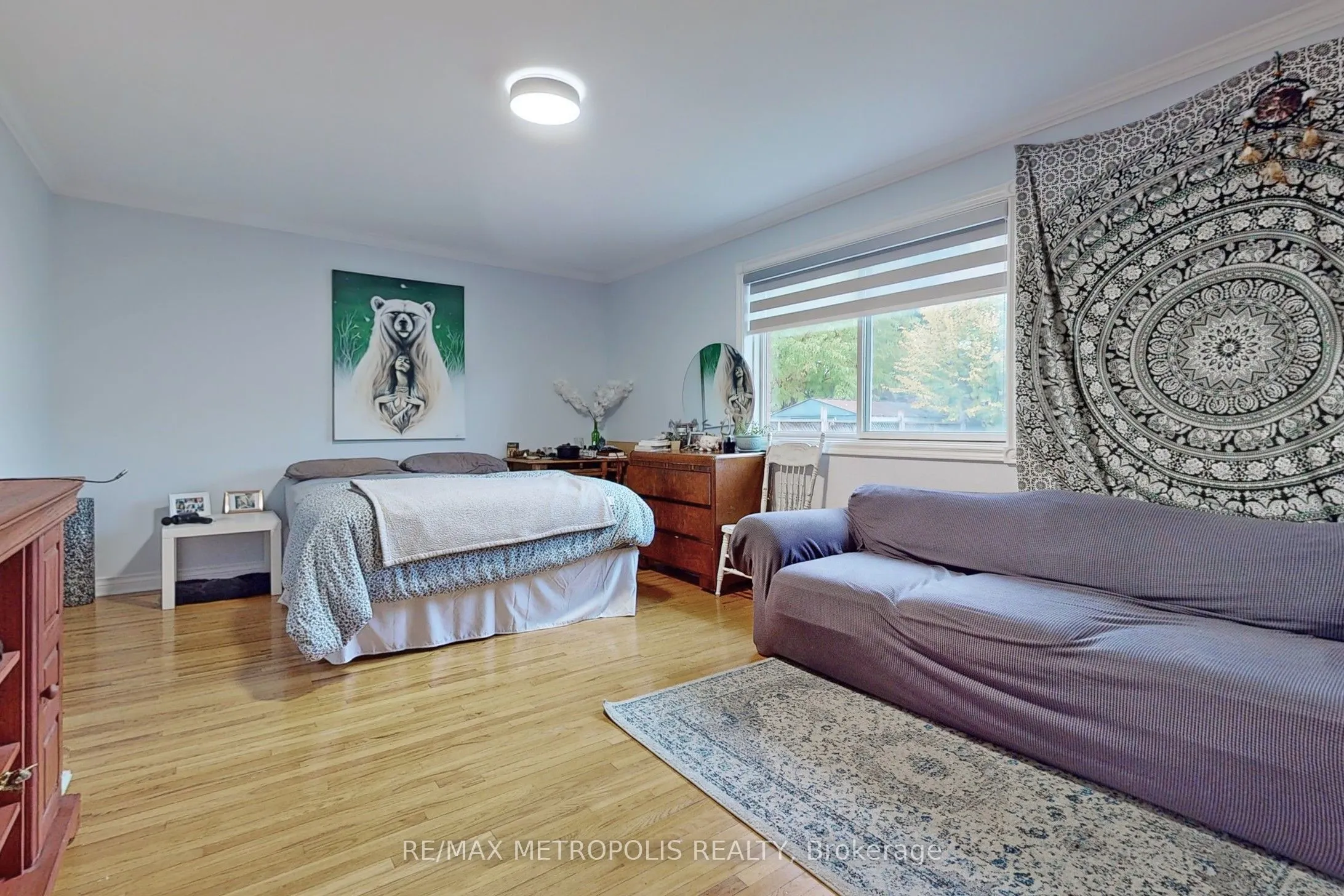 709 Keates Avenue