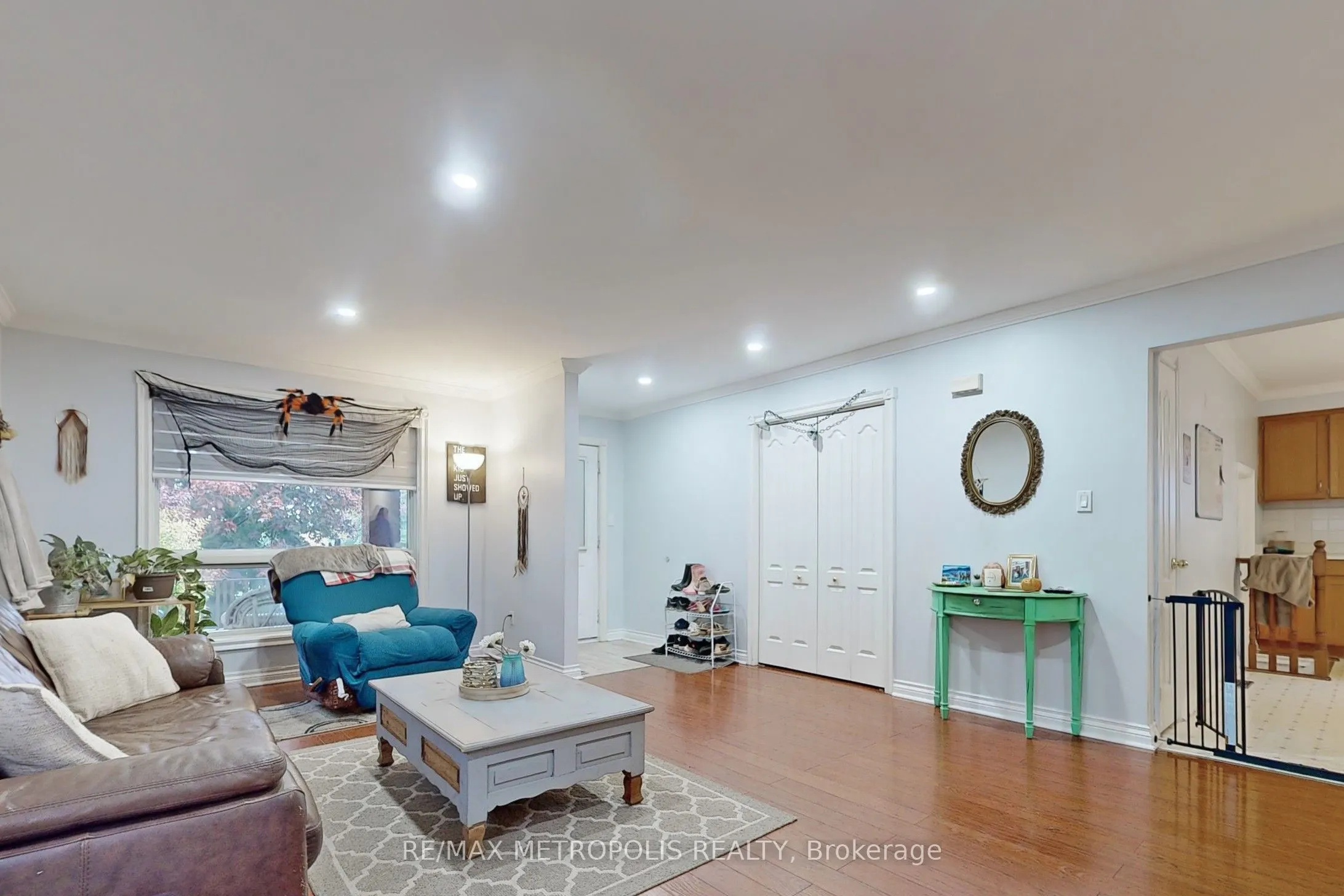 709 Keates Avenue