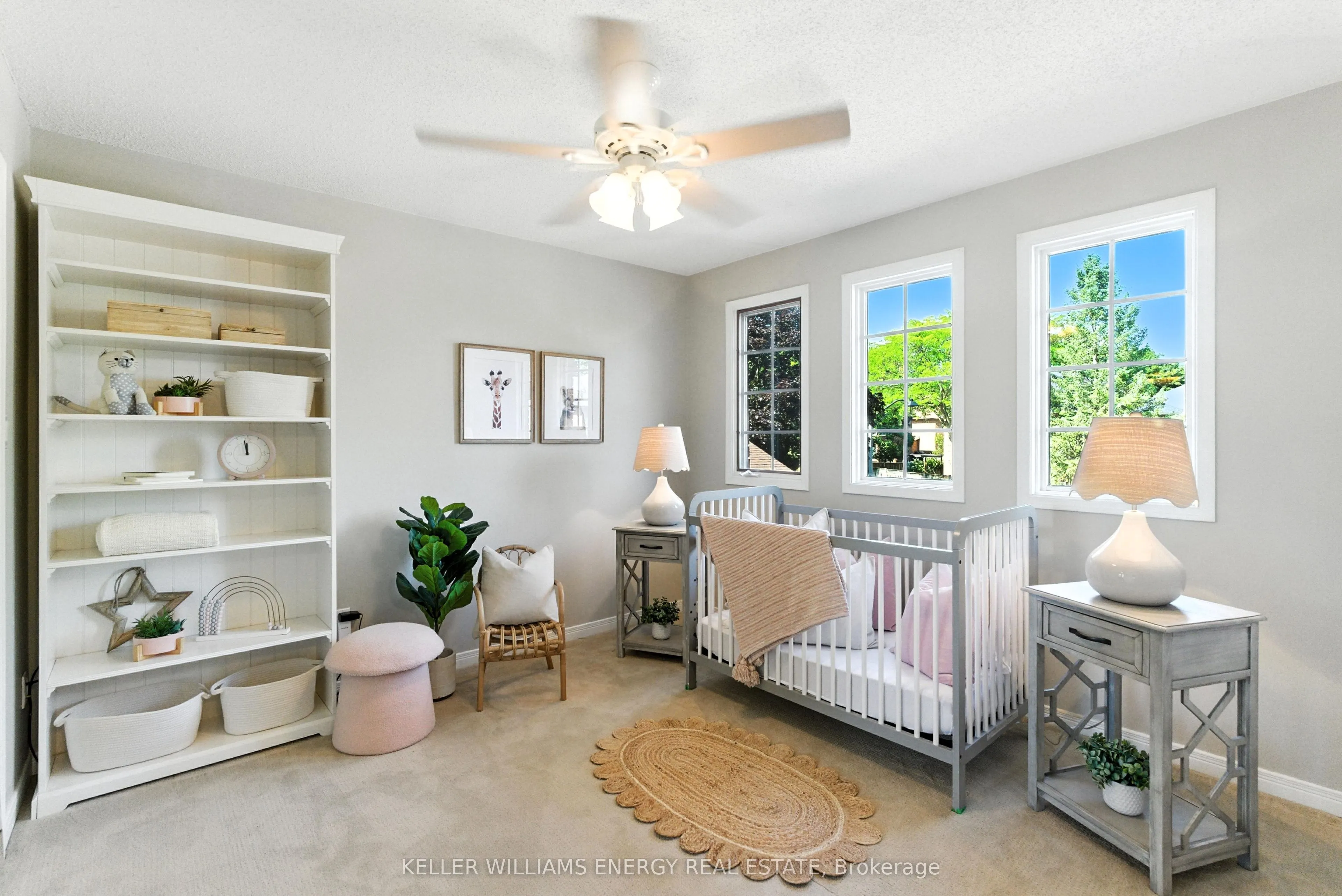 807 Regal Crescent