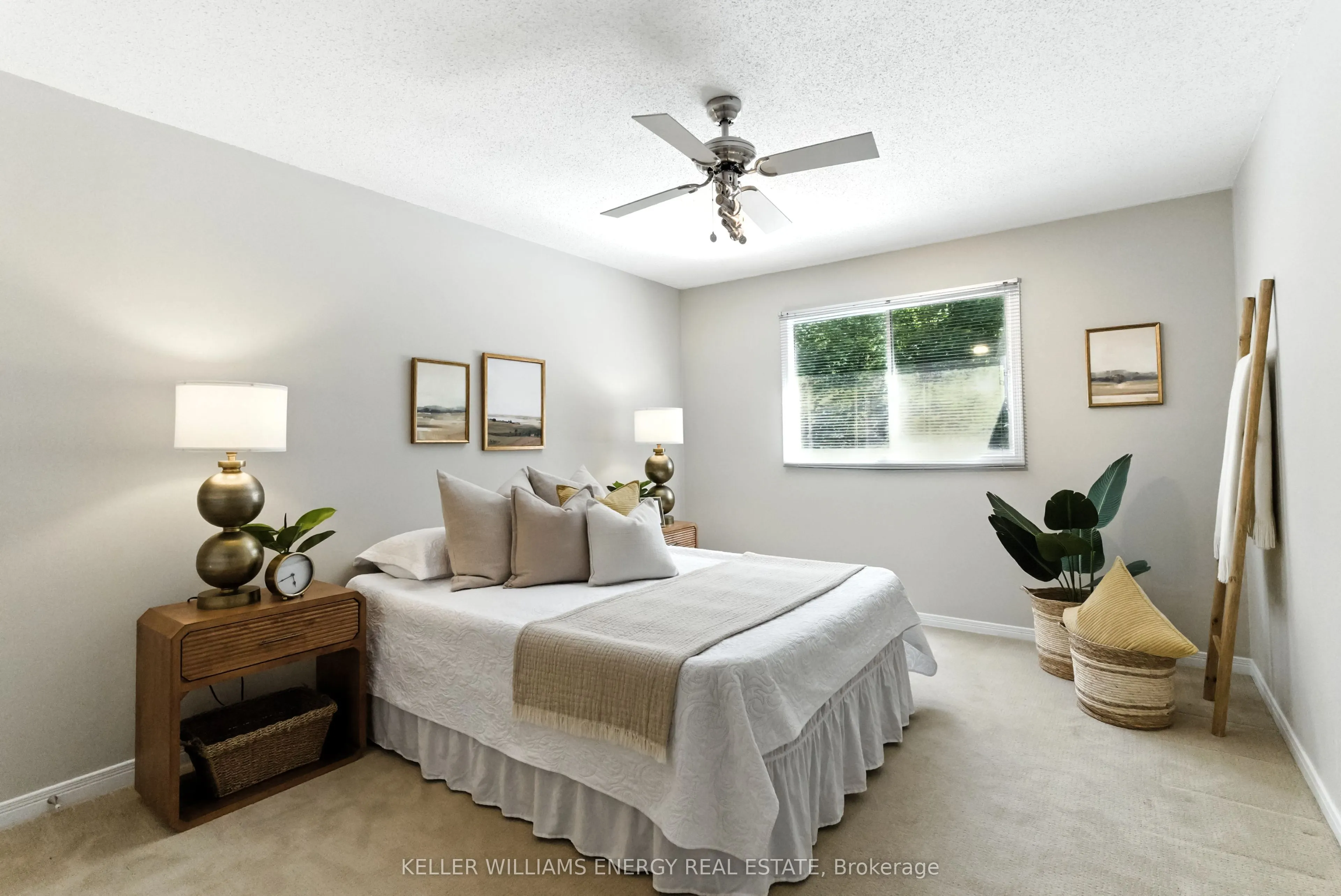 807 Regal Crescent