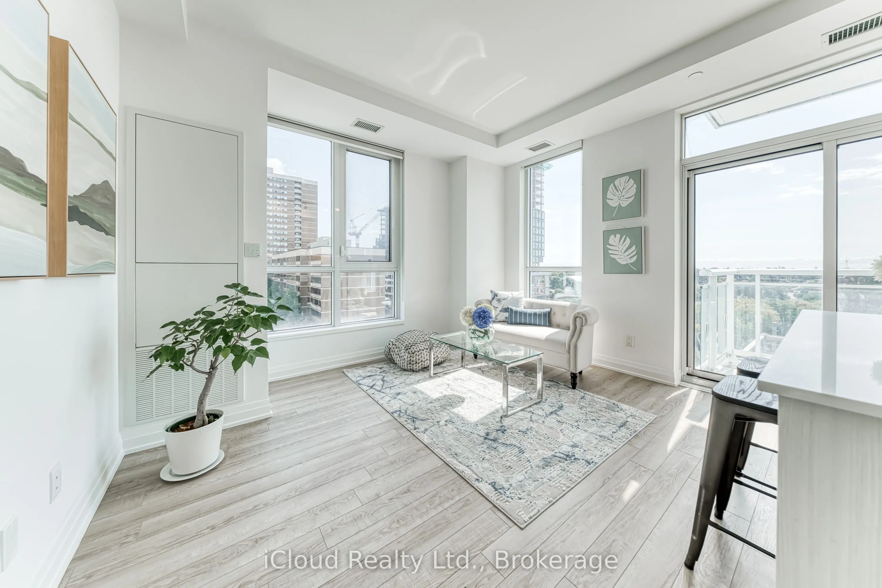 286 Main Street, #712
