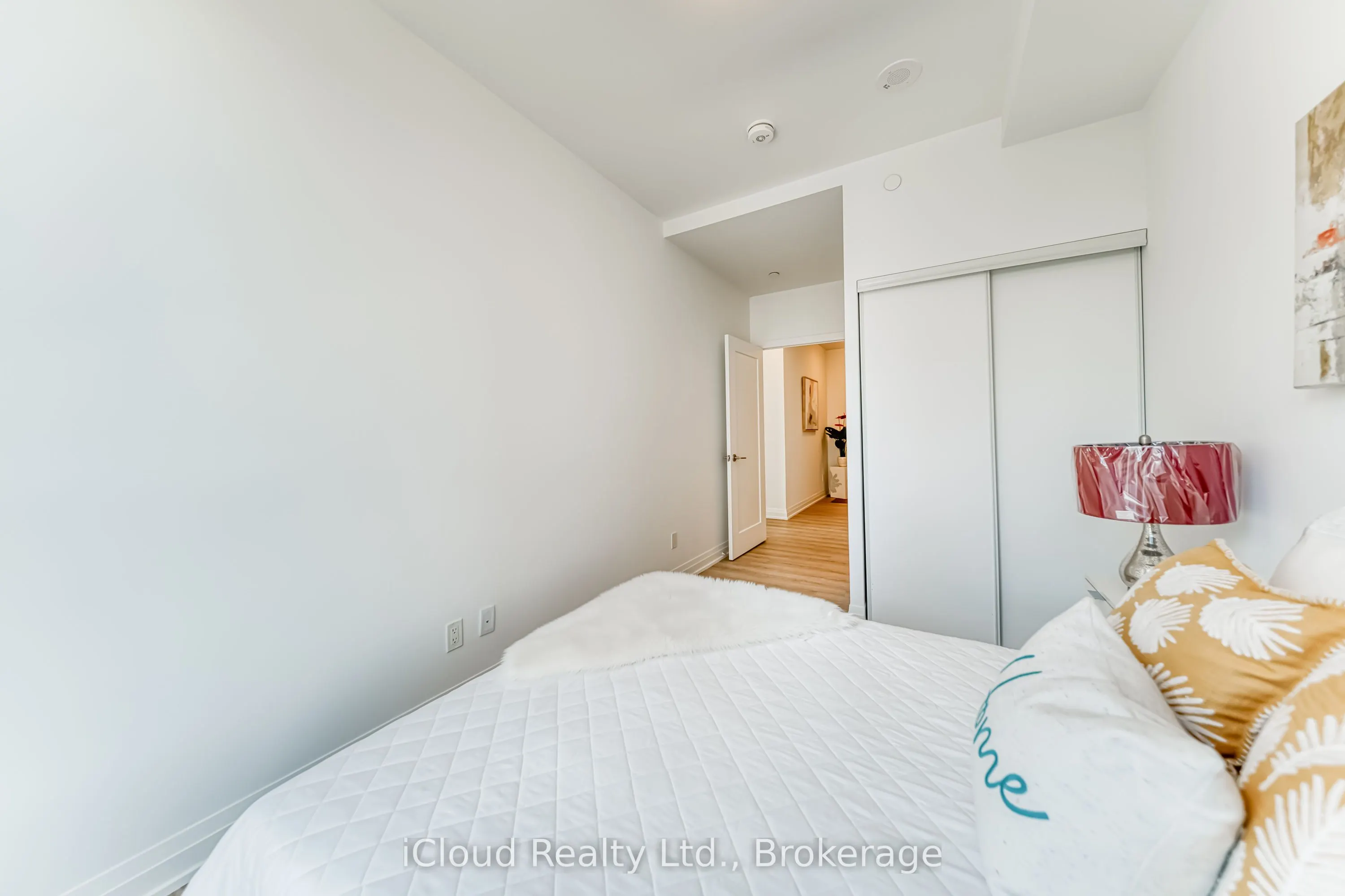 286 Main Street, #712