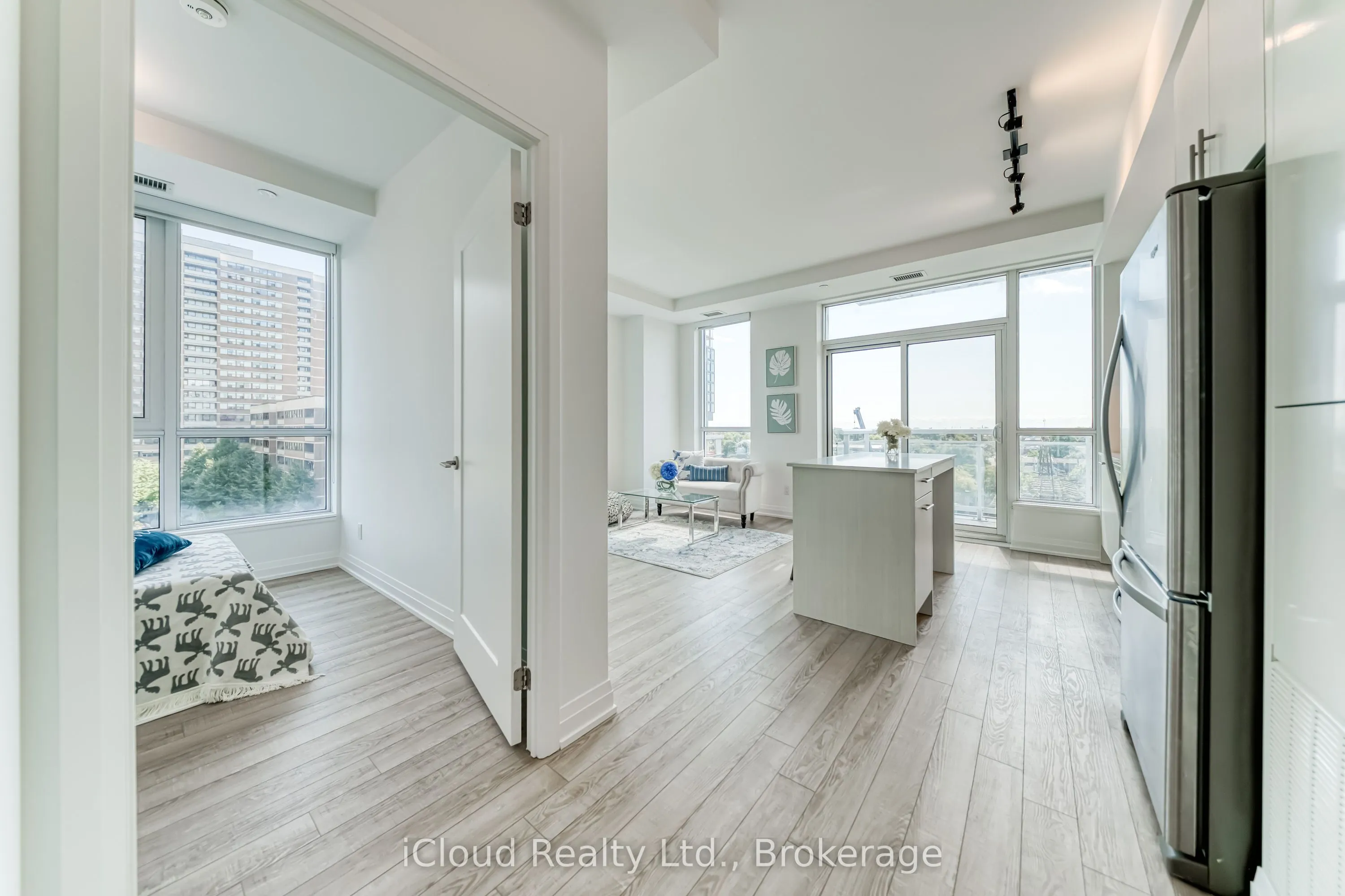 286 Main Street, #712