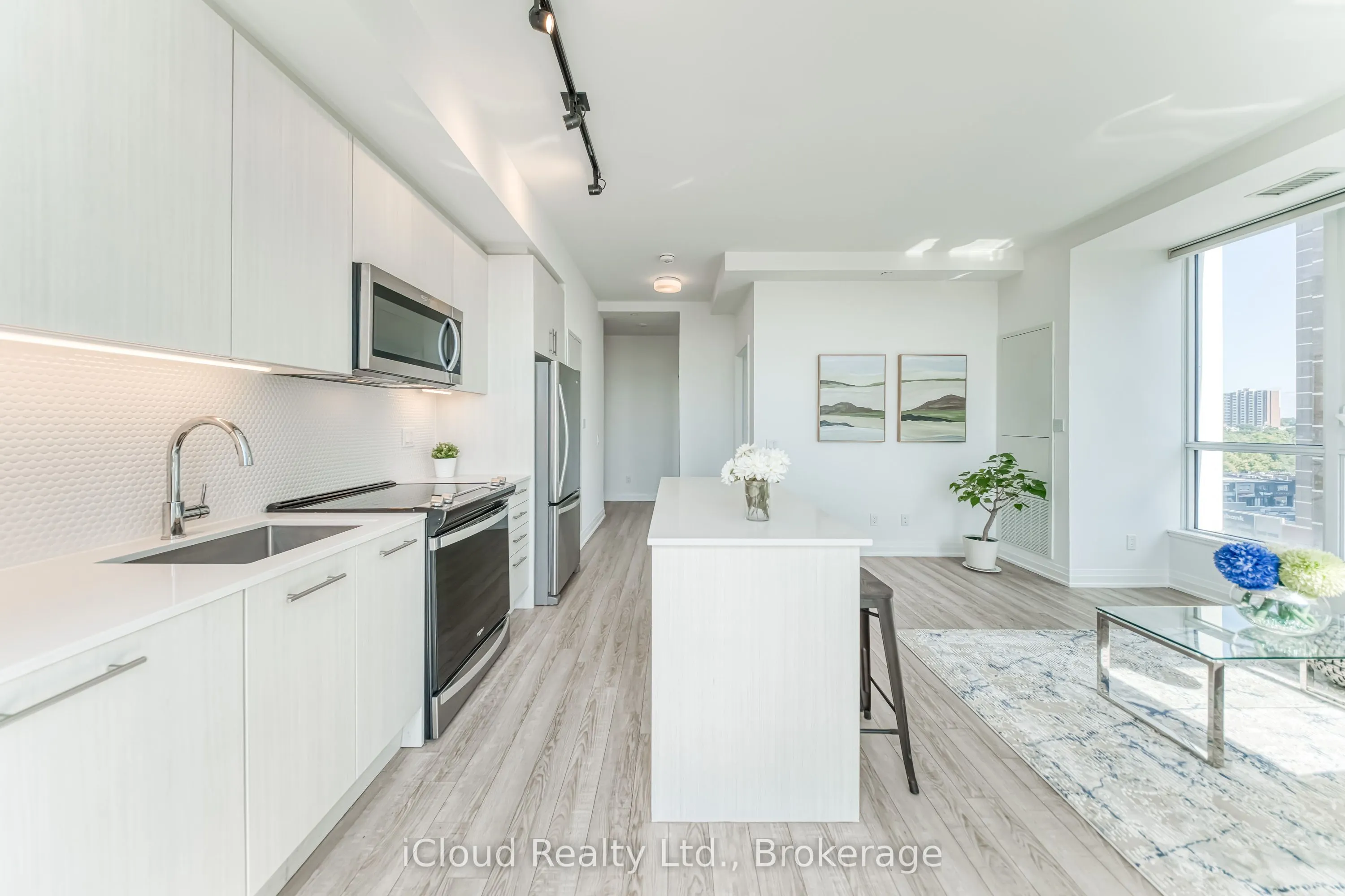 286 Main Street, #712