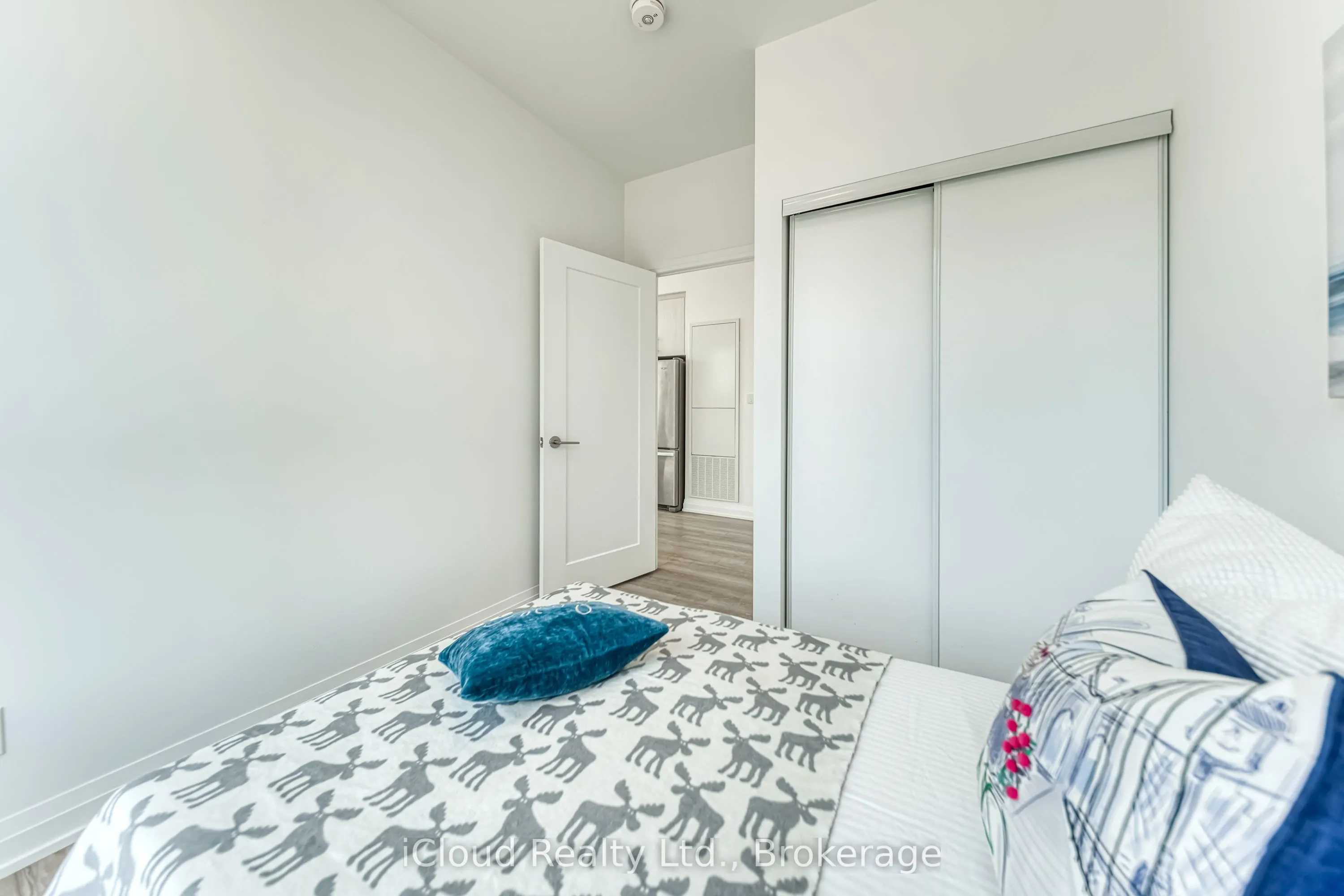 286 Main Street, #712