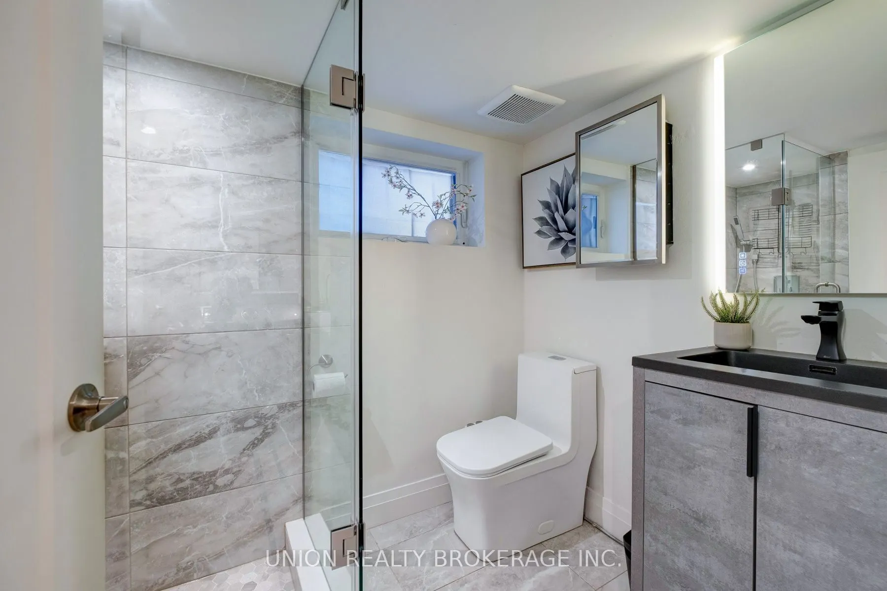 26 Greenwood Avenue