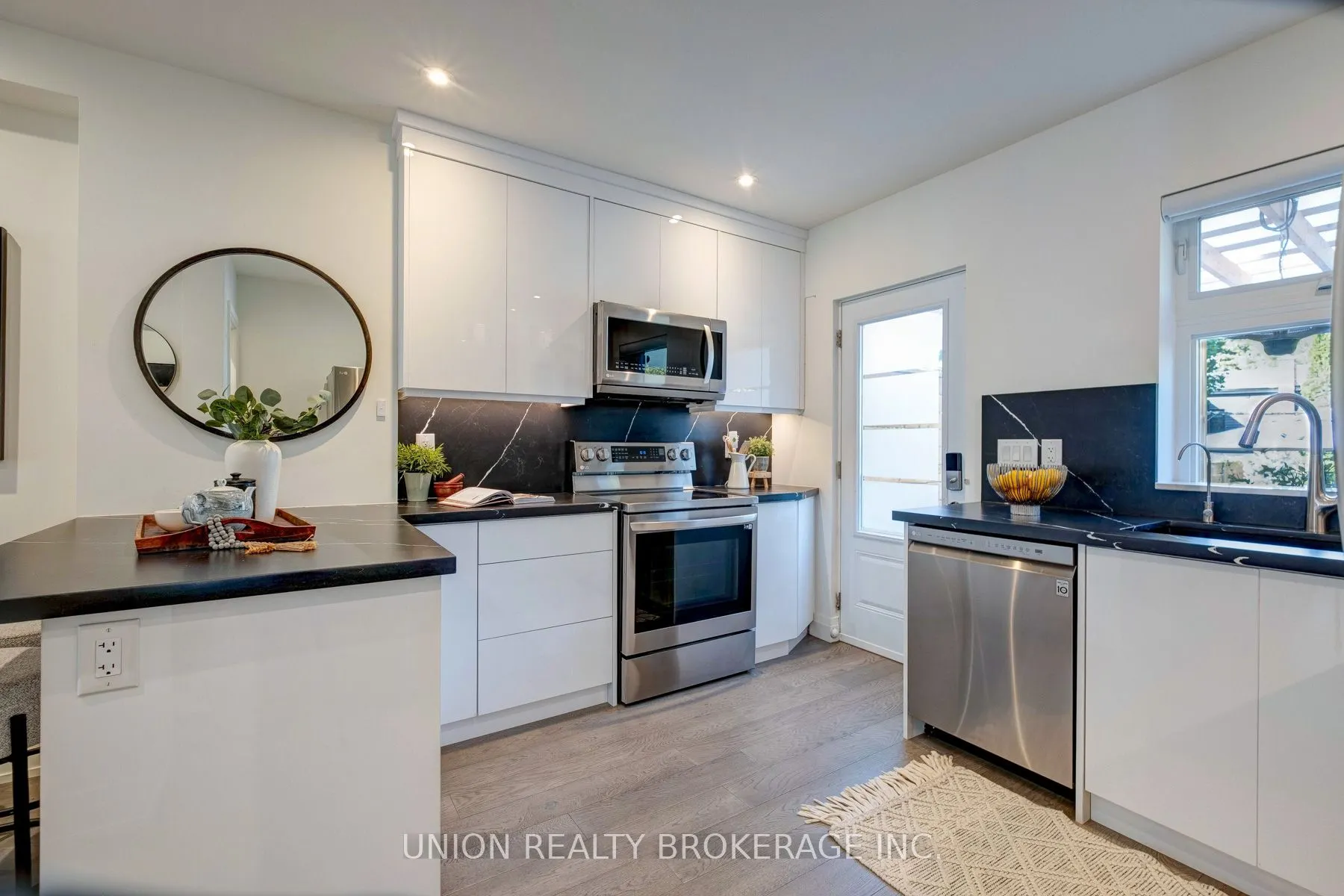 26 Greenwood Avenue