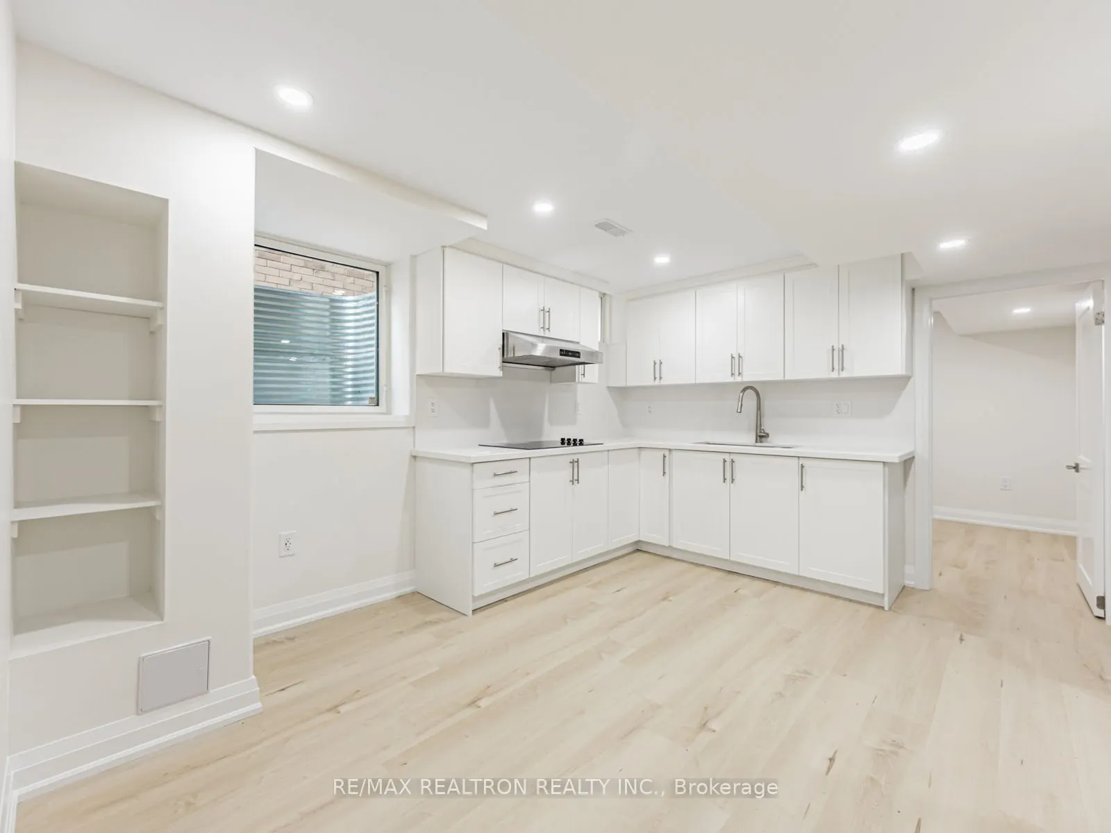 91 MCROBERTS Crescent
