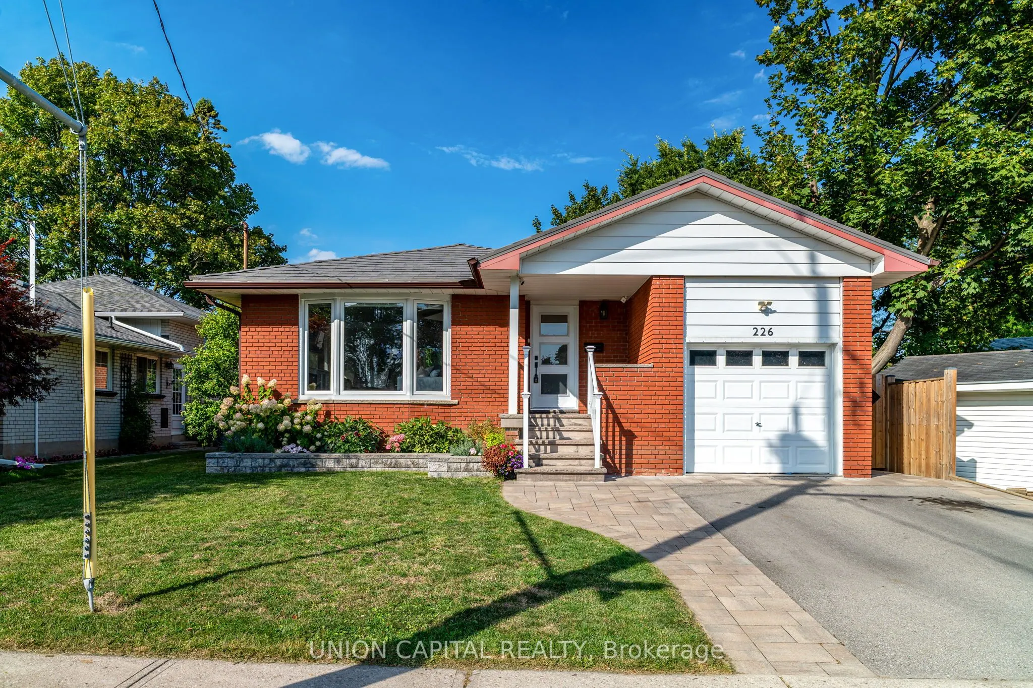 226 Cass Avenue