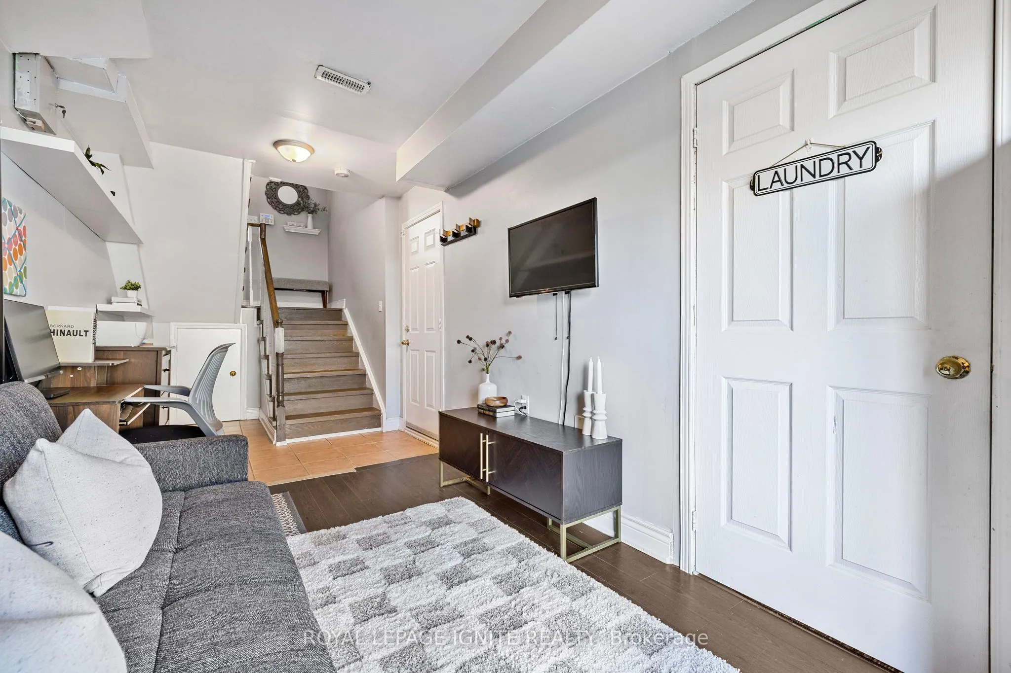 12 Eli Shackleton Court