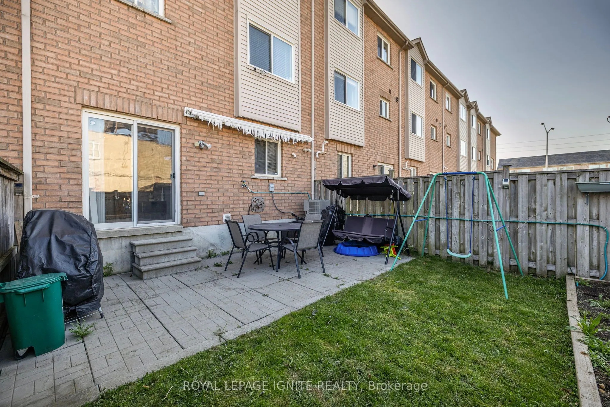 12 Eli Shackleton Court