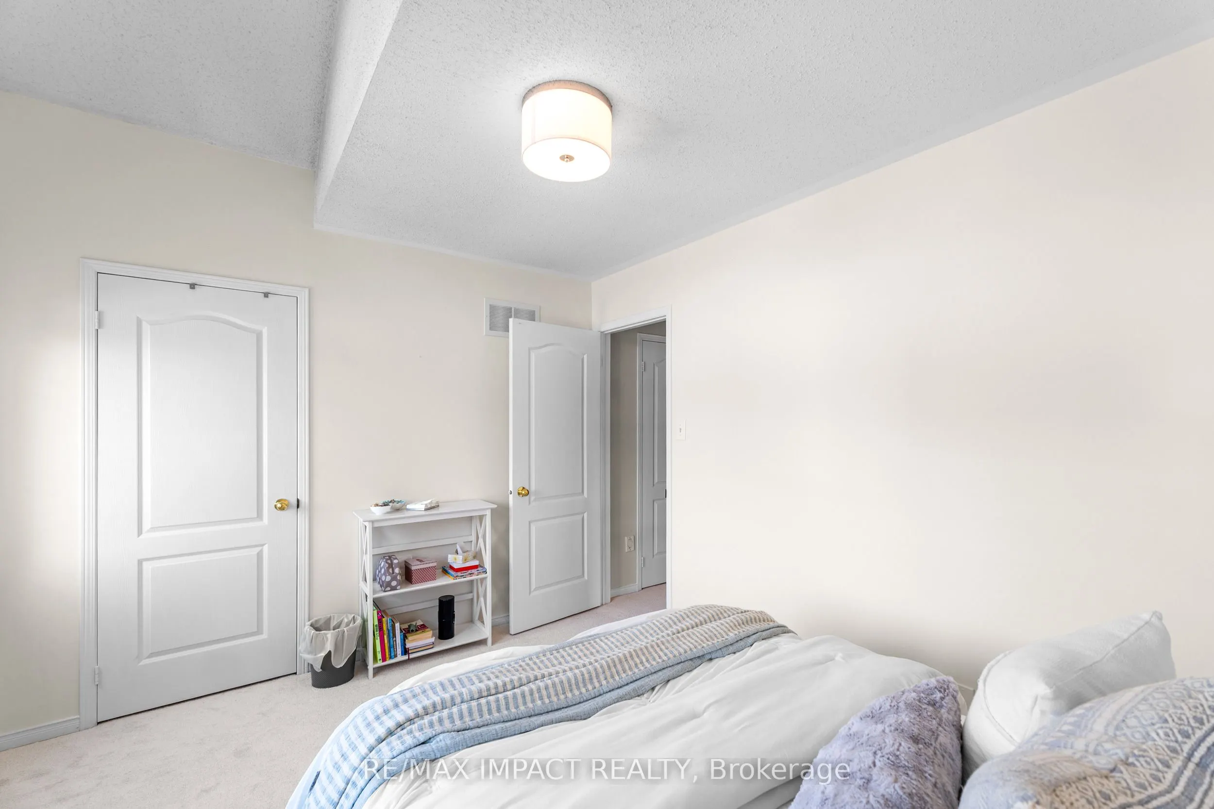 1 Windbreak Crescent