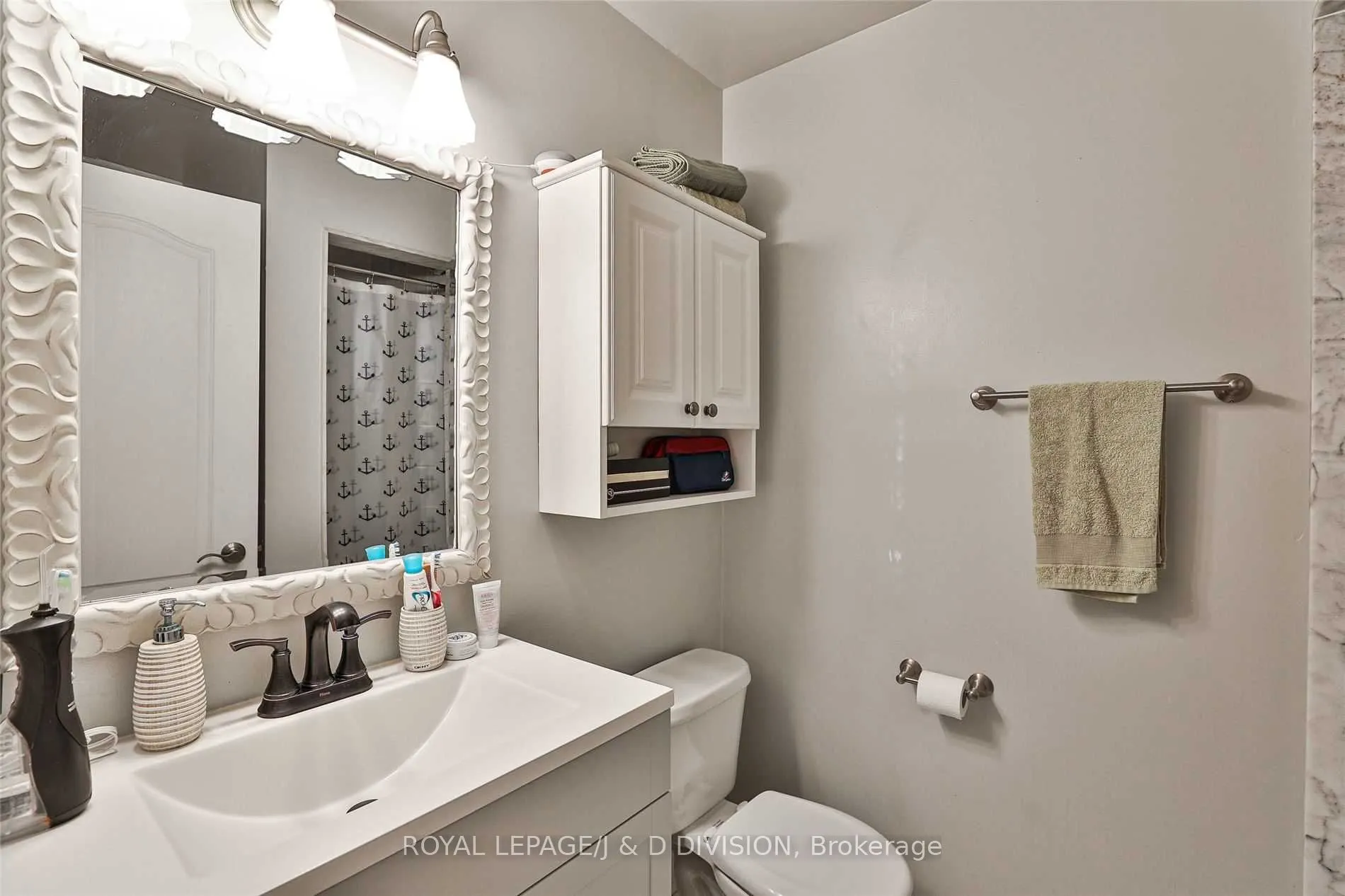 78B Coxwell Avenue, #5