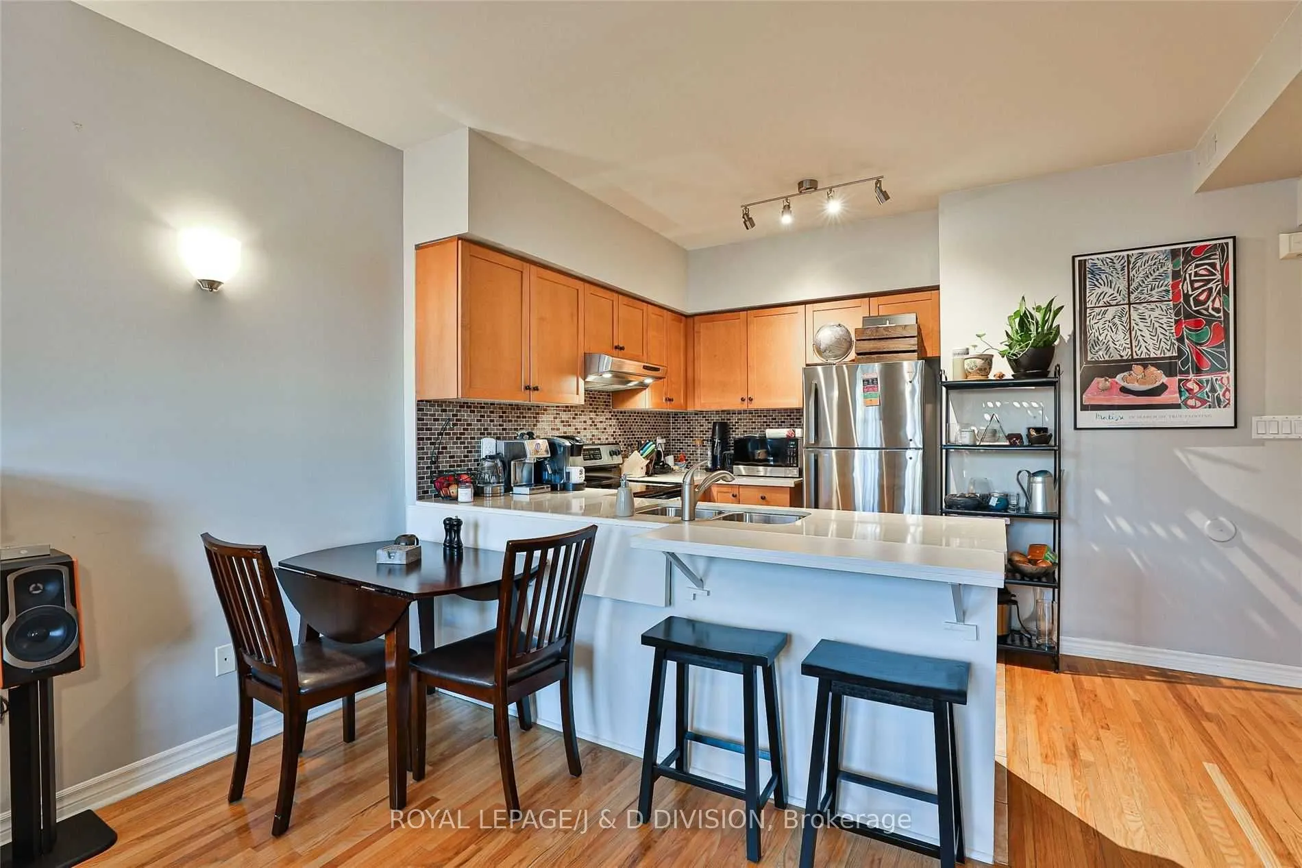 78B Coxwell Avenue, #5