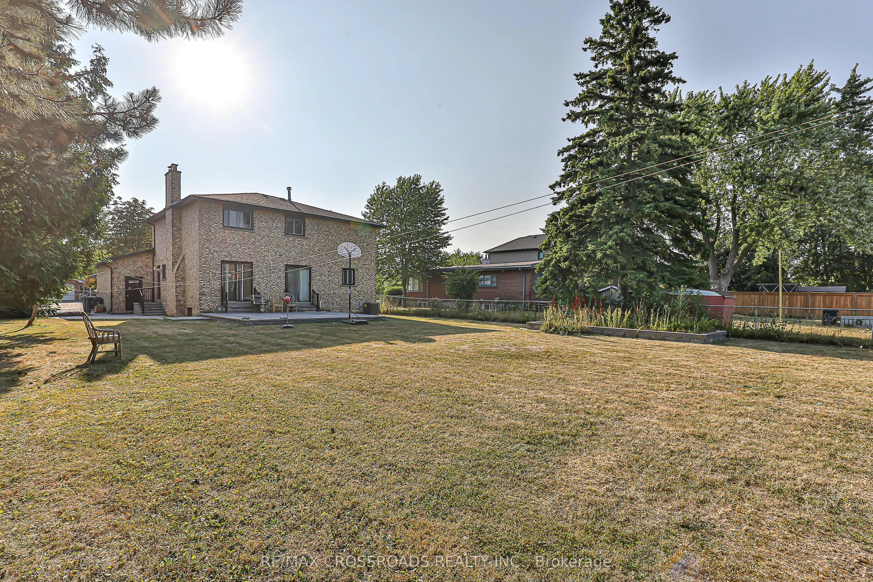 99 Fairglen Avenue, #Lower