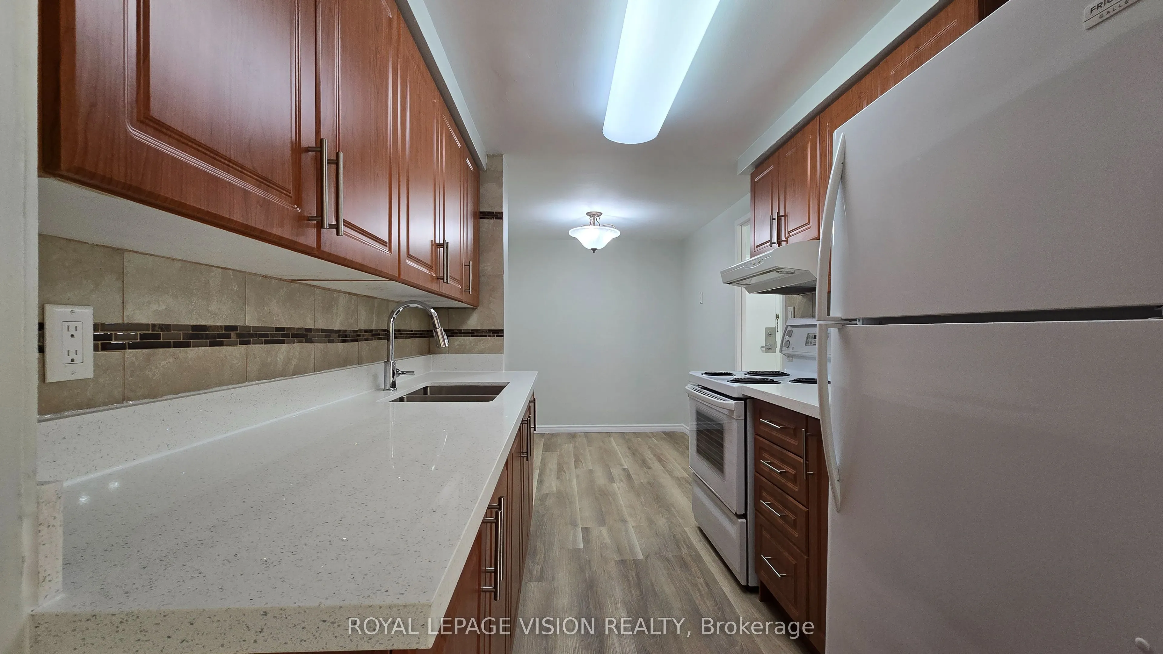 6 Crescent Town Road, #406