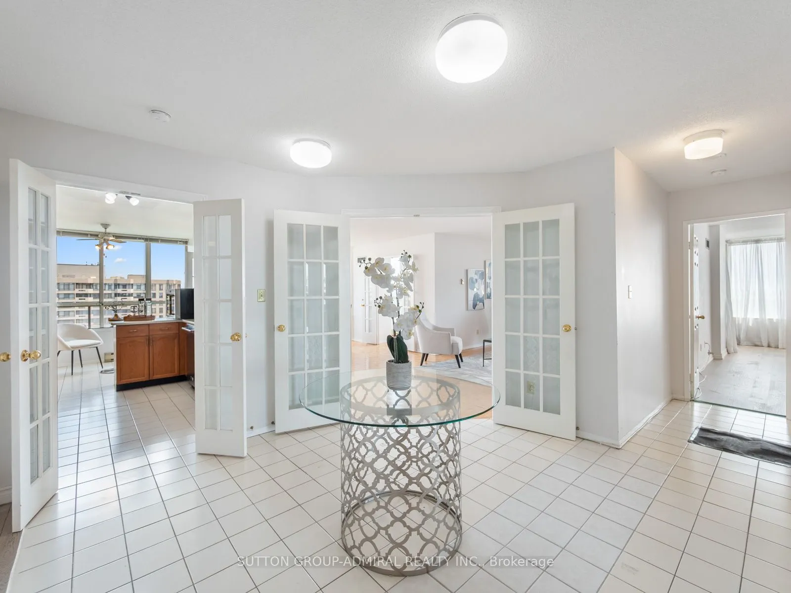175 Bamburgh Circle, #1904